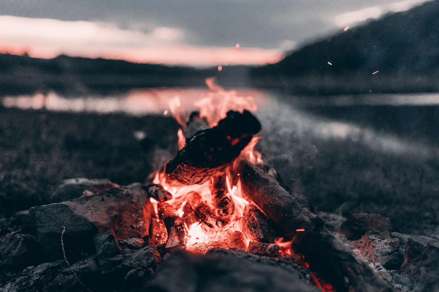Campfires Castle Mountain Recreation At Wellington Lake