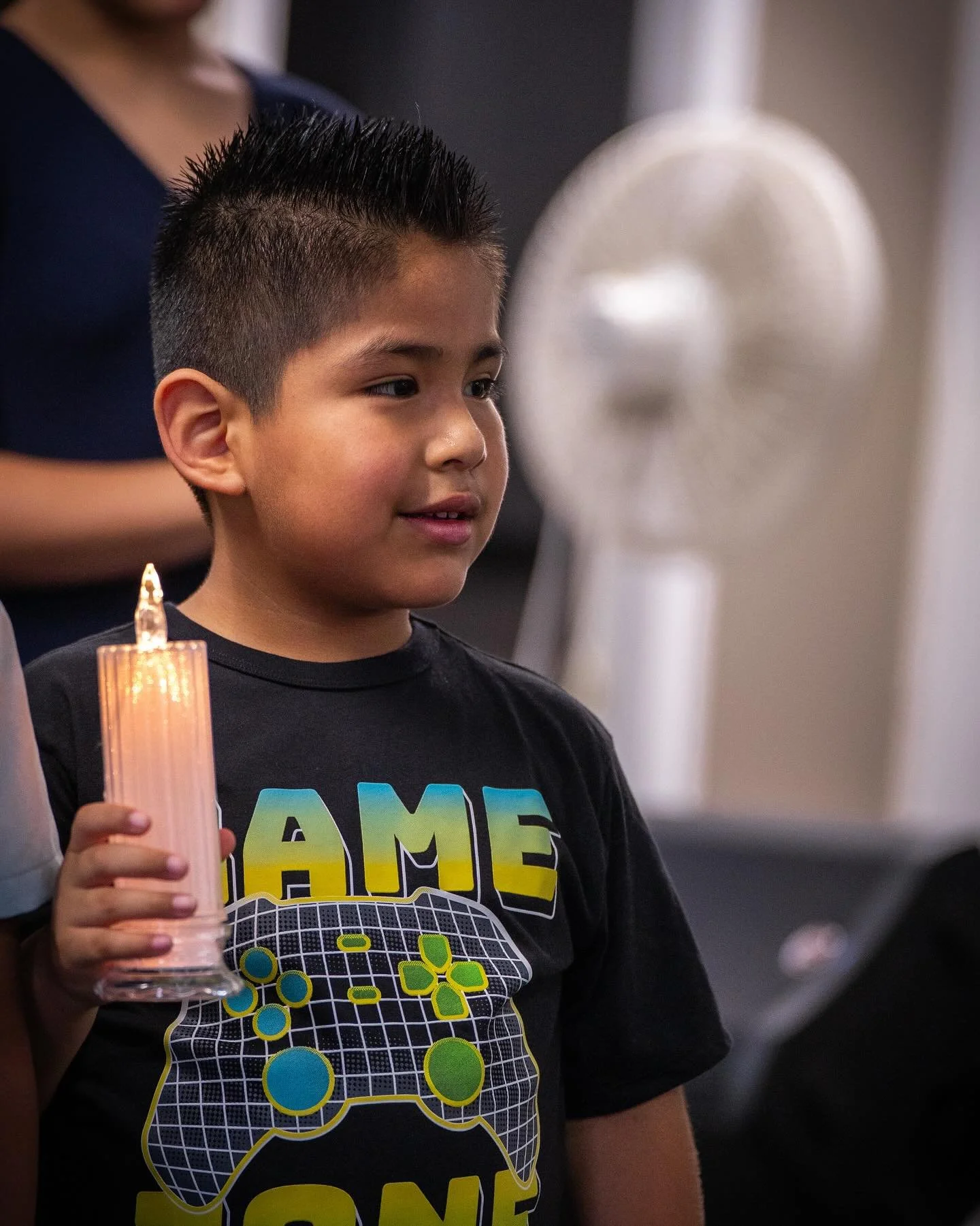 Entonces Jes&uacute;s dijo: &ldquo;Dejad a los ni&ntilde;os venir a m&iacute; y no se lo impid&aacute;is, porque de los tales es el reino de los cielos.&rdquo;
‭‭San Mateo‬ ‭19‬:‭14‬ ⛪️🙌🏽