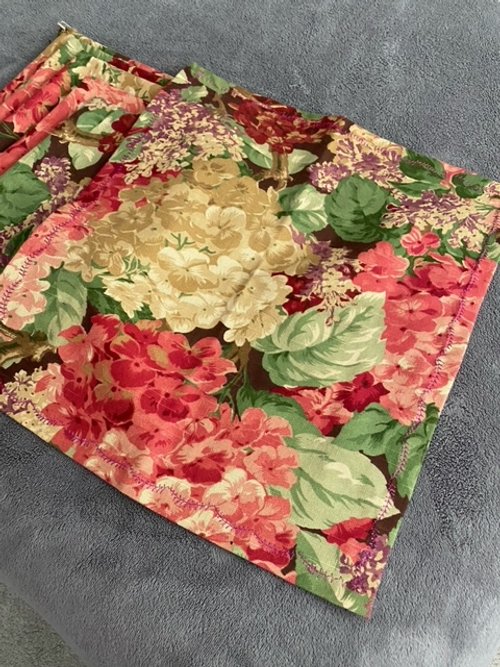 Napkins_#551A & 551B_Raspberry-Plumb Garden_07_19_2023.jpeg