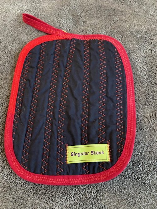 Pot Holder_#635_Crowd Pleaser Dogs_back_05_09_25.jpeg