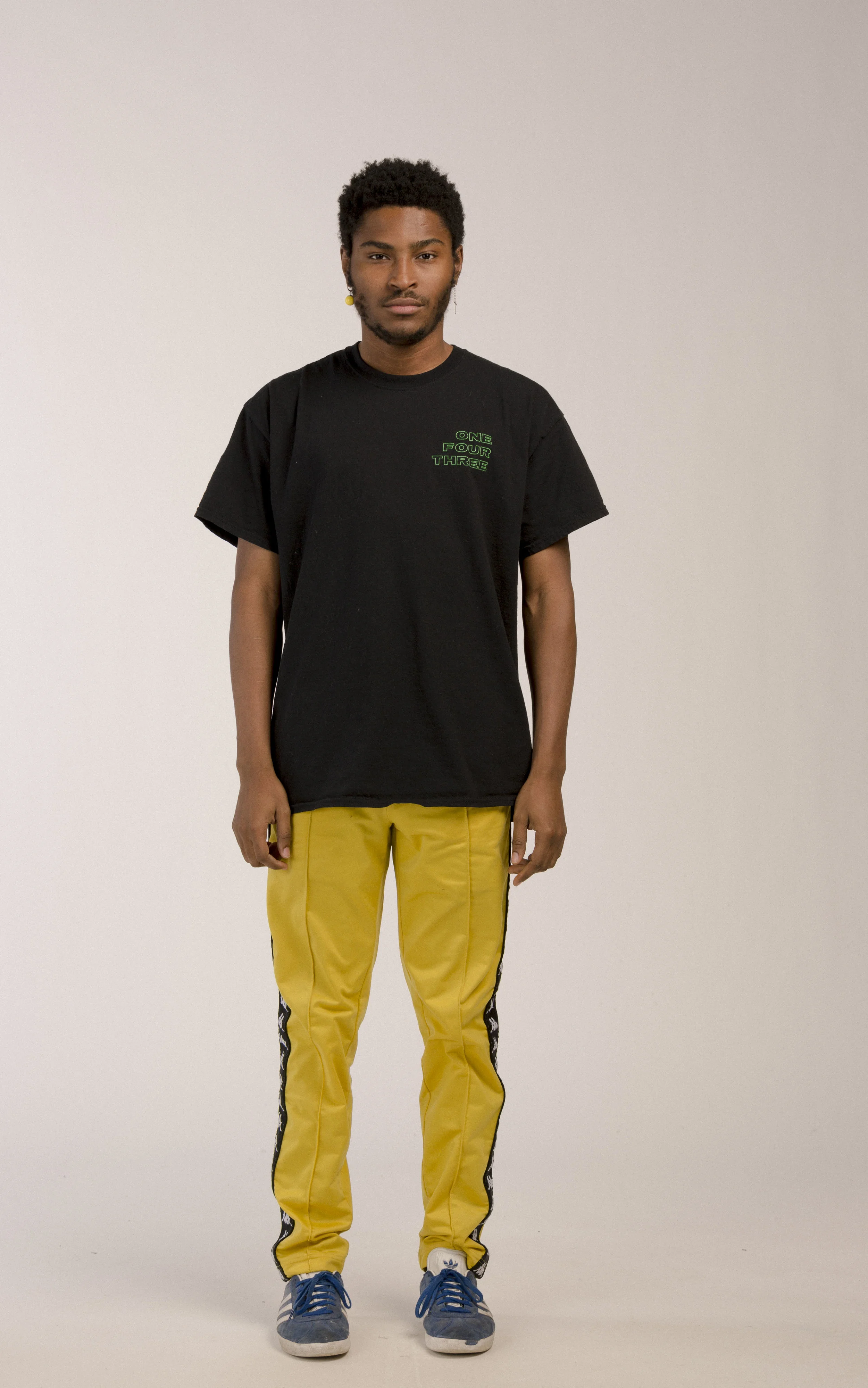 143Tshirt_product_4.jpg