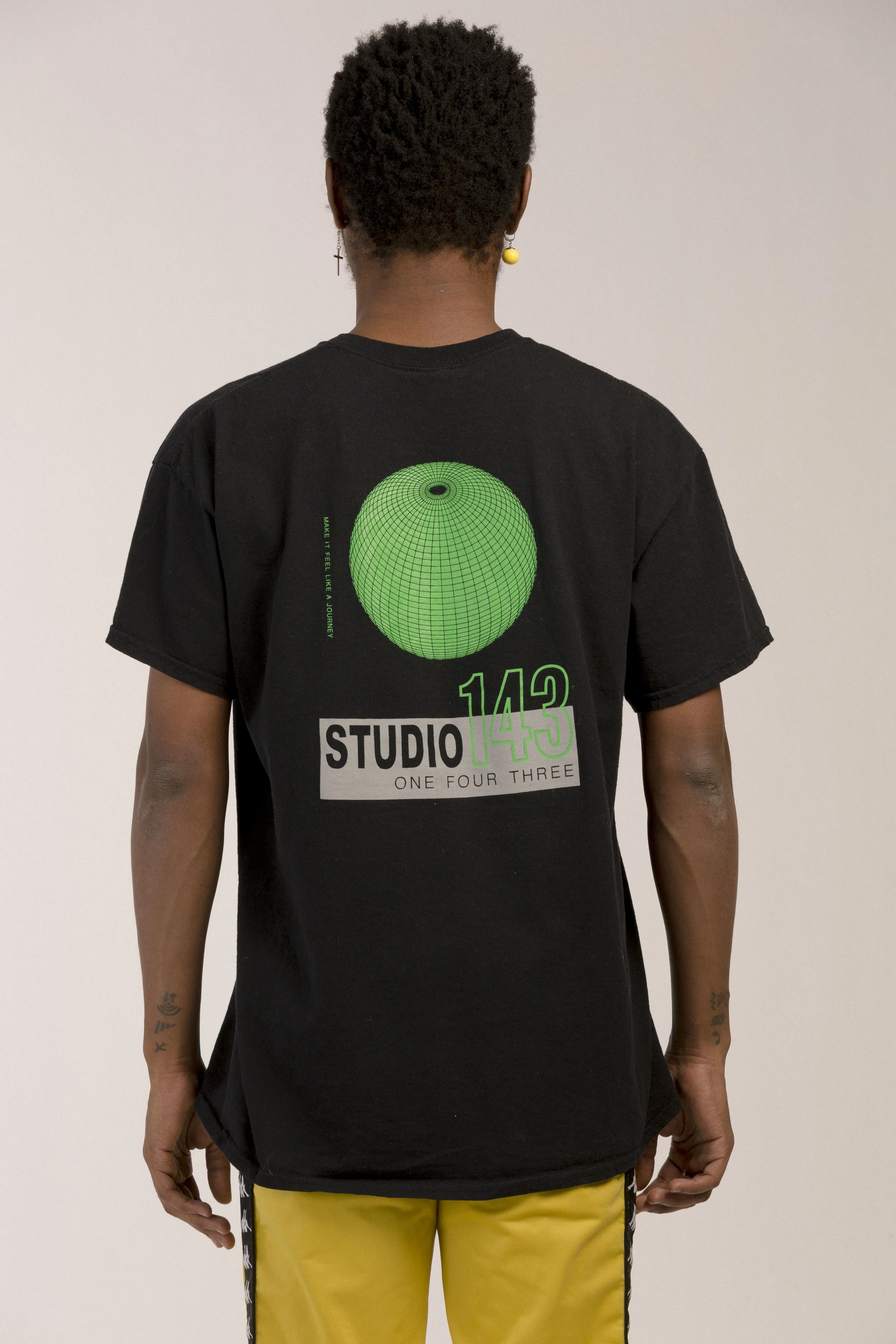 143Tshirt_product_5.jpg