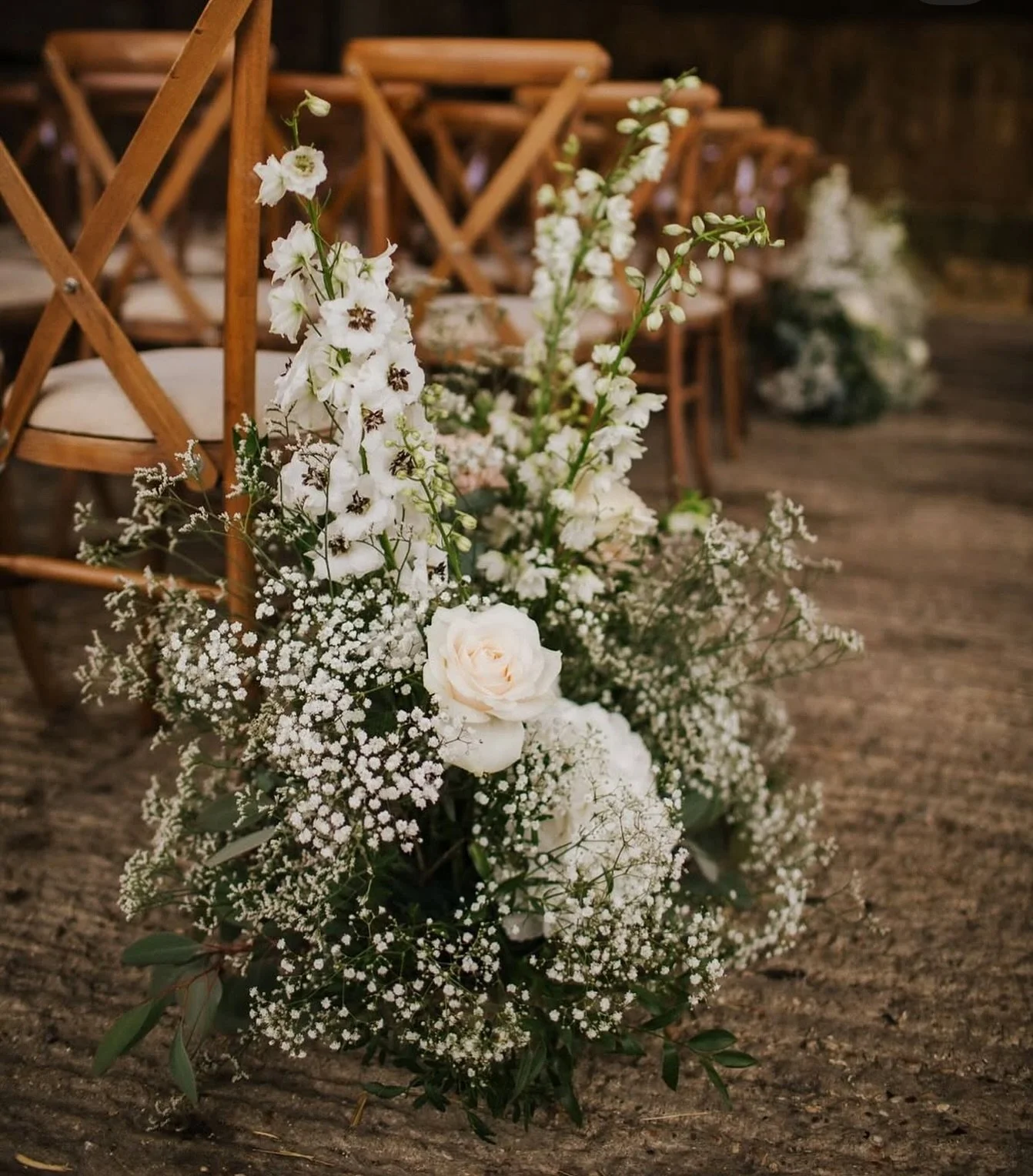 Let&rsquo;s talk about the Hay Barn 🌾
&bull;
This incredible space is licensed for Civil Ceremonies for up to 200 guests, it&rsquo;s the most amazing backdrop to sat your I Do&rsquo;s 🤍
Anyone wanting the full rustic farm experience, you can also h