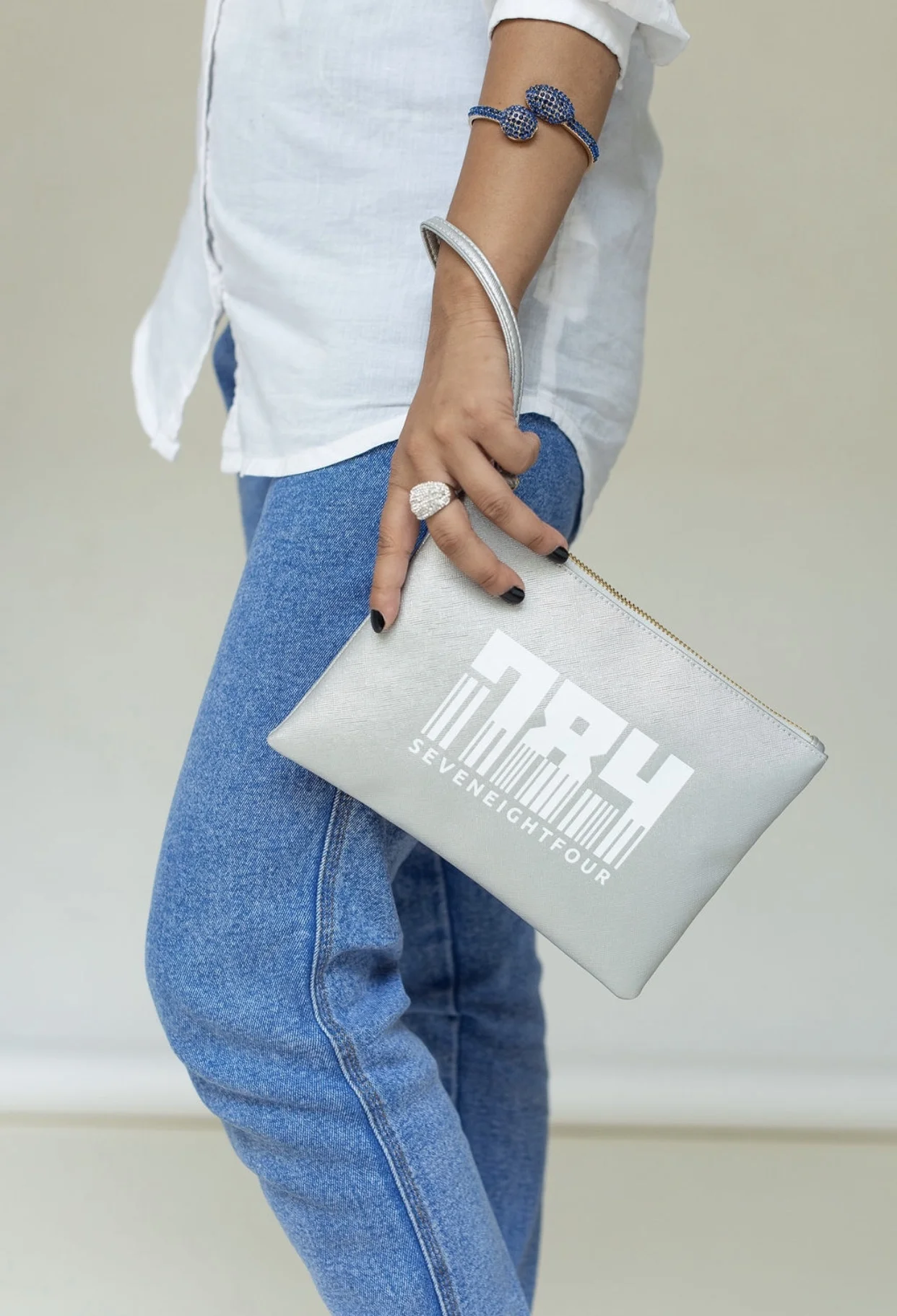 ABB3D2DB-2D0F-49A6-B3C9-E7030A22AB78