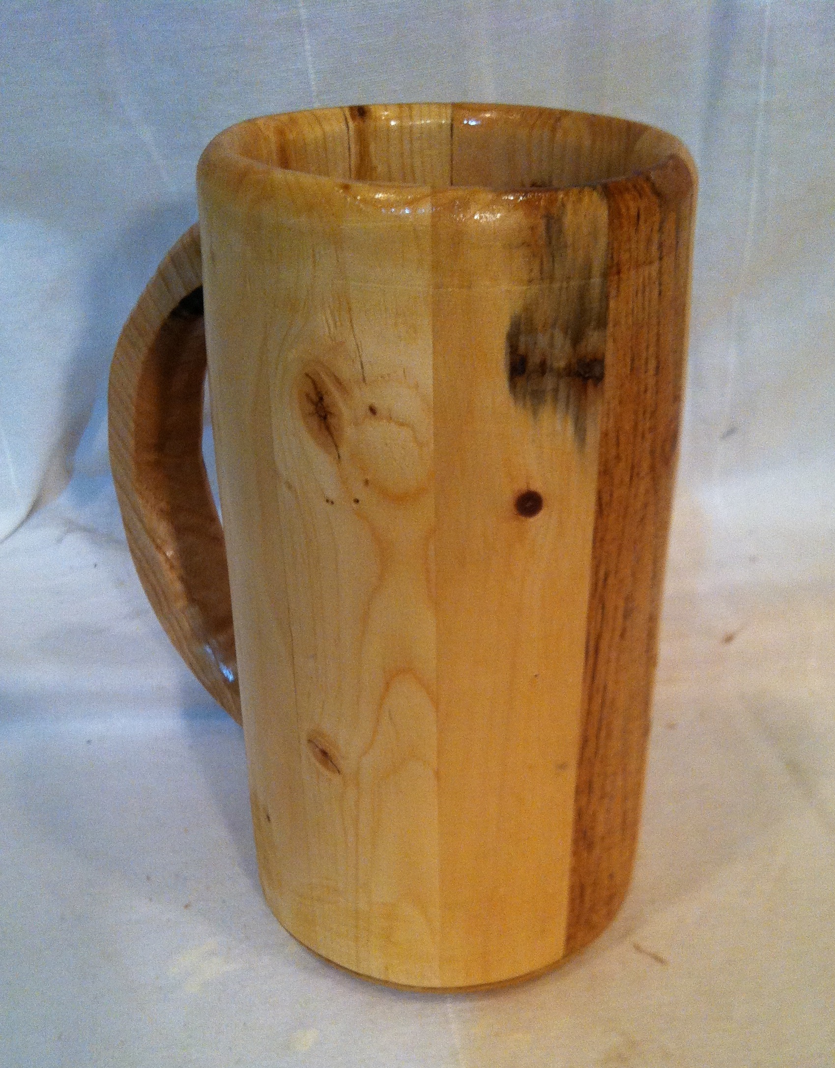Usable wood beer mug 