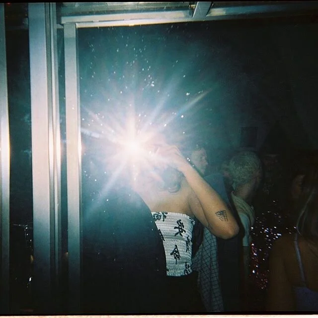 🤳