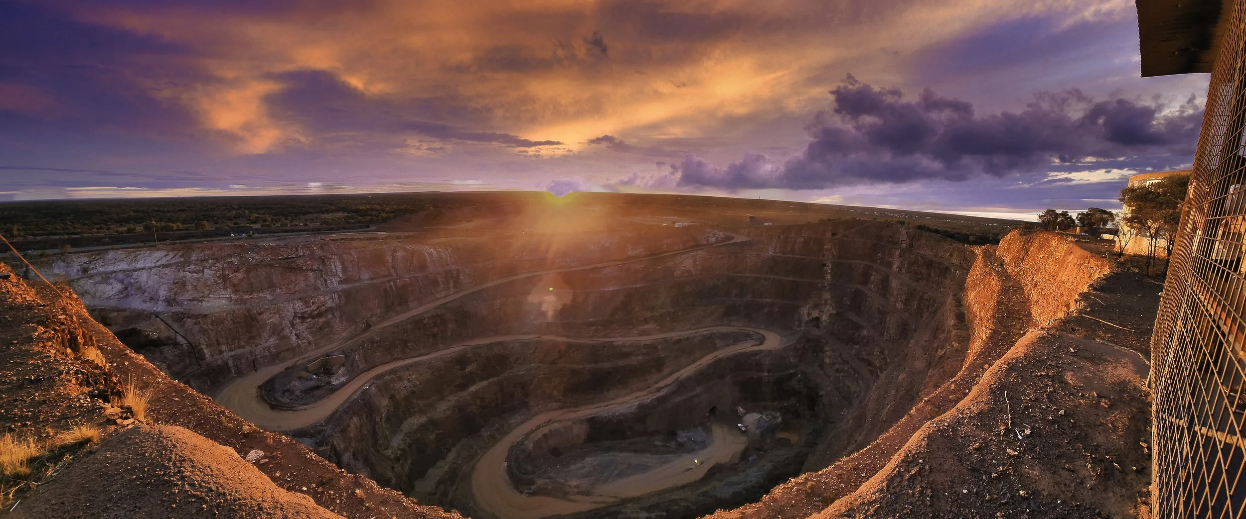 COBAR BROUCHER