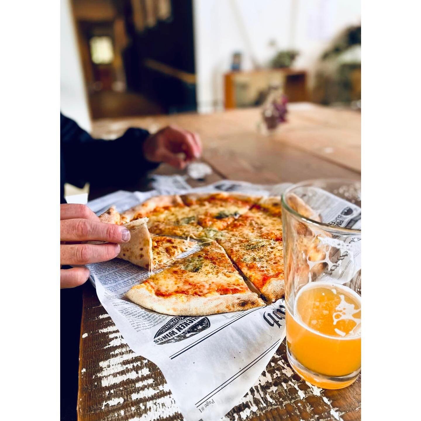Open today with one of our faves @mammamiapizzashop ! 🍕 🍺