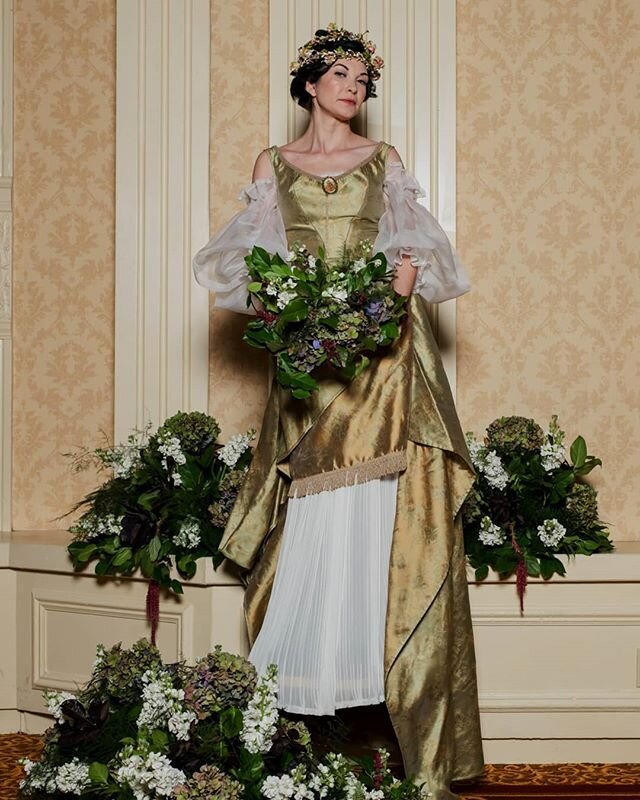 In November @irisimprints and I held a group photoshoot at @thepfisterhotel to further showcase the #collection I worked on throughout my 2028-2019 residency at the hotel. This is the first #ensemble I finished during my time there, inspired by the #