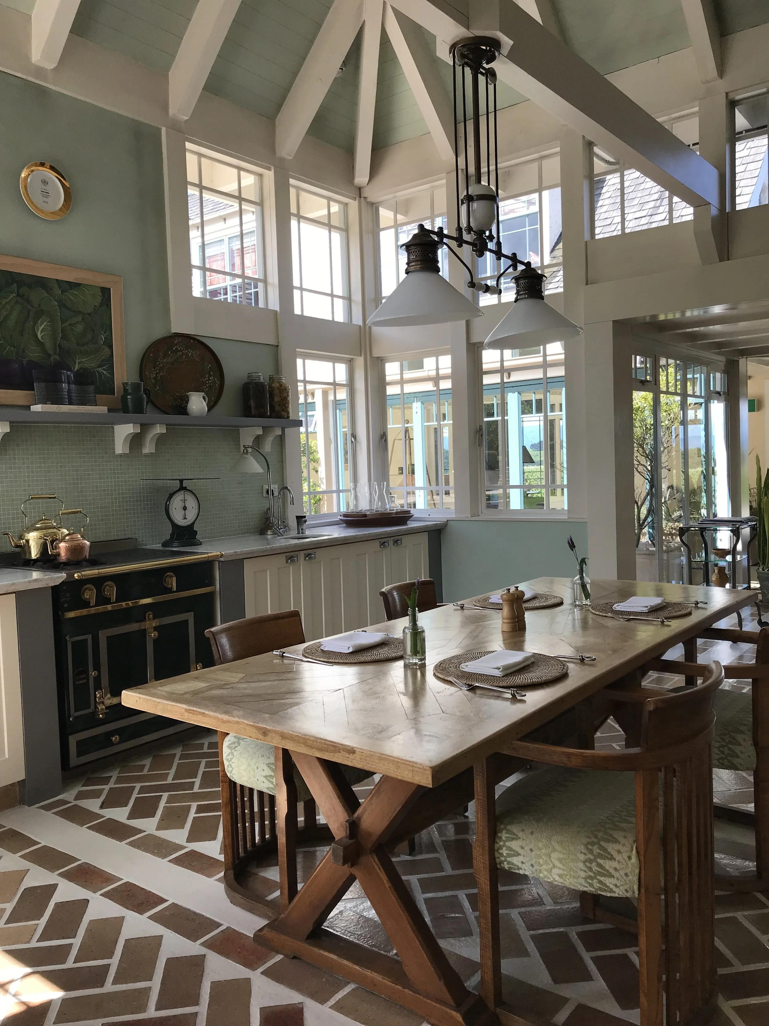 Country cottage kitchen of Wharekauhau (image by Jacqui Gibson).