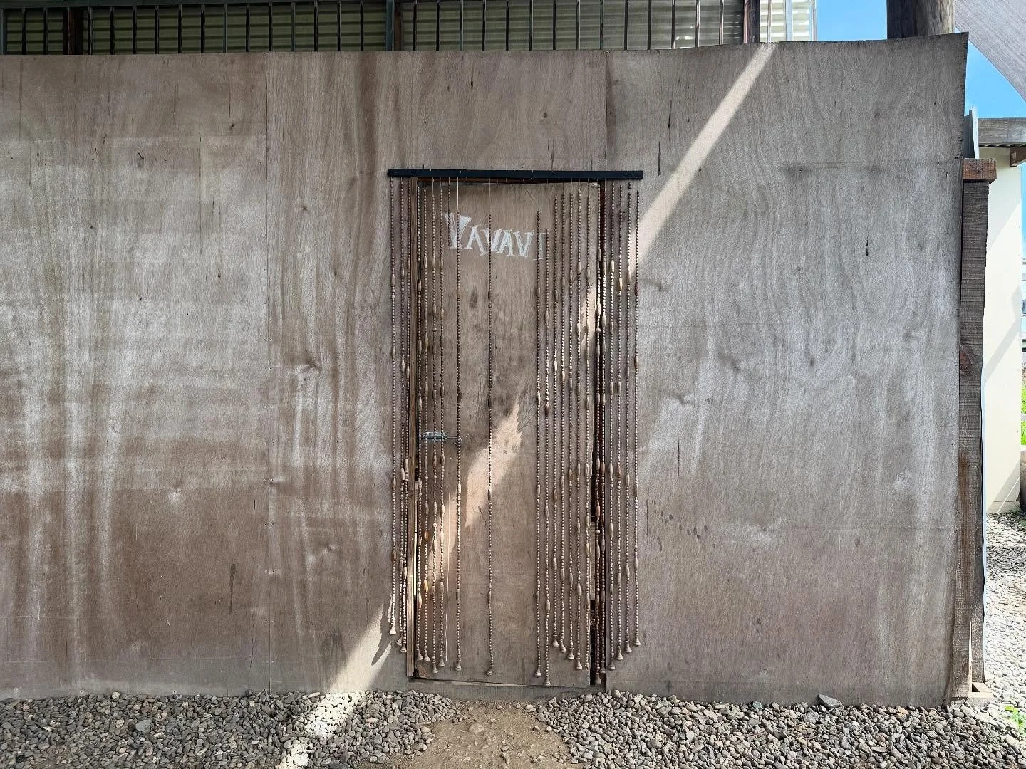 Some of the fabulous faces and foods behind today&rsquo;s Vavavi Fijian cultural and cookery experience in Nadi. 

Run by twenty-something siblings John, Margaret and Joy Waqanivere &amp; their 18-year-old cousin Josateki Roko, Vavavi takes place in 
