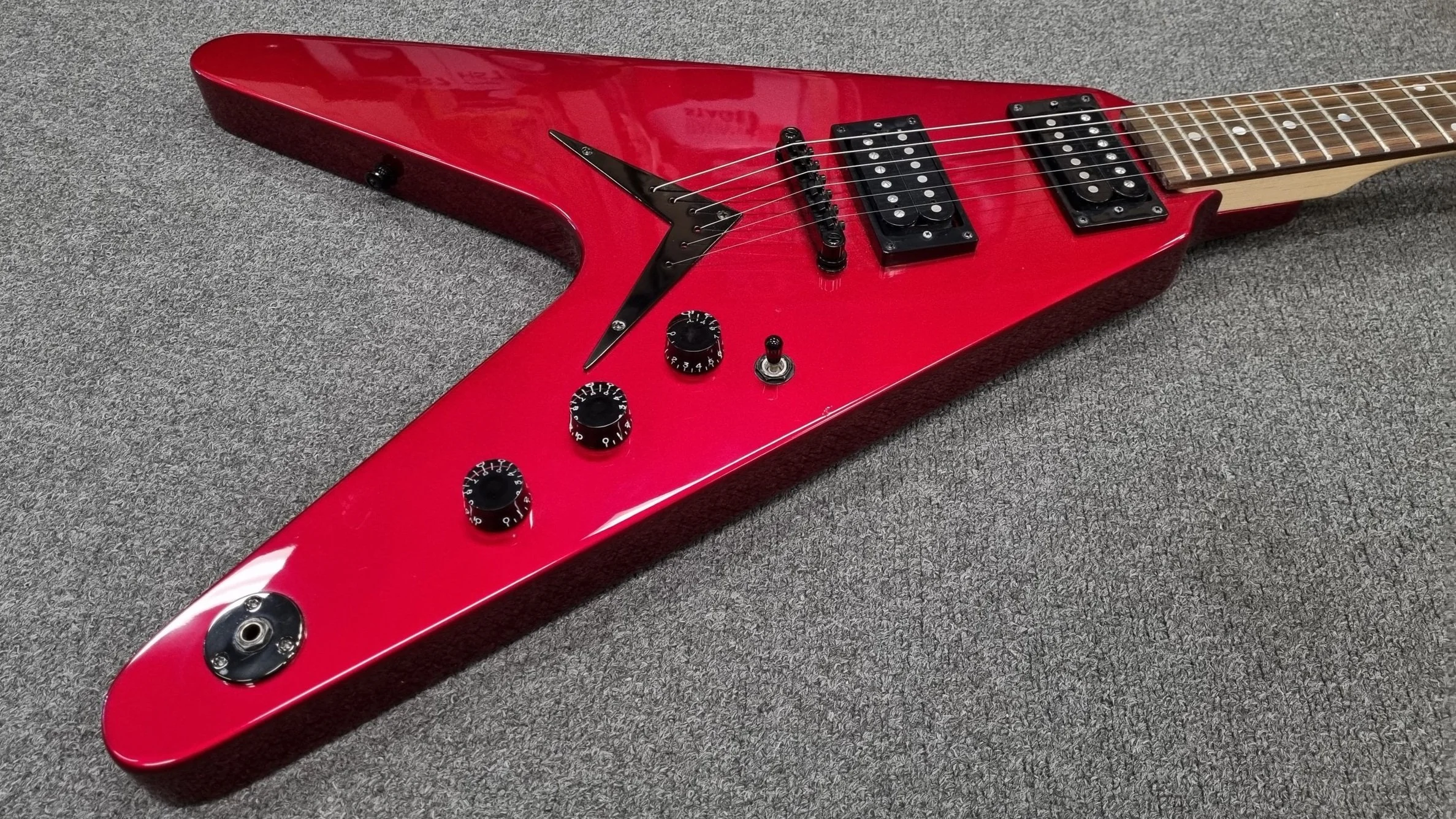 dean flying v guitar case