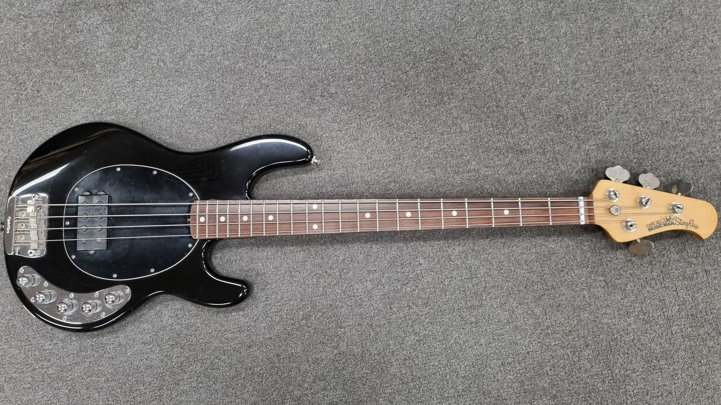 MusicMan Stingray 4 String Bass Guitar Black - USA - Secondhand 