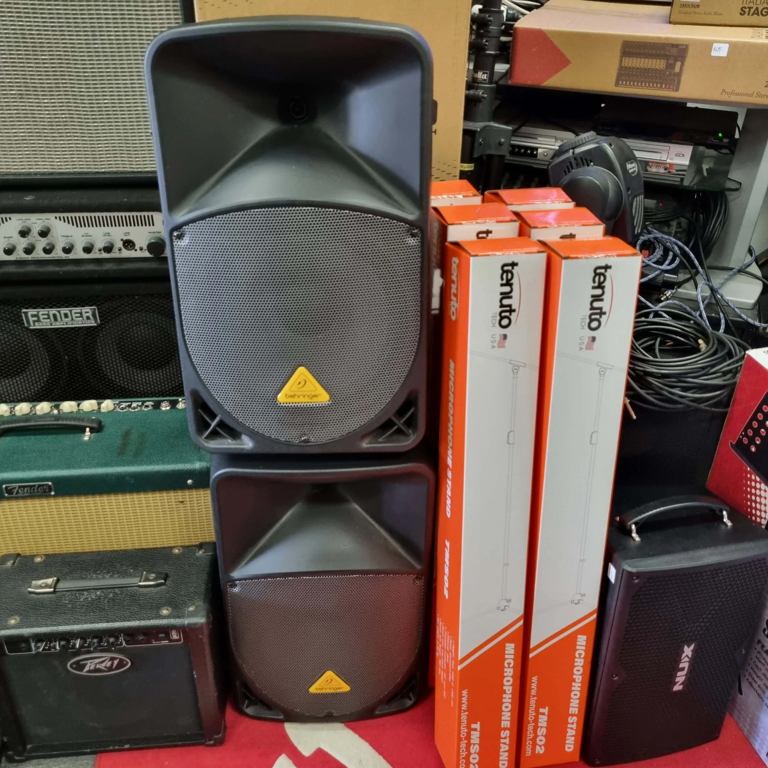 BEHRINGER Eurolive B112D Active Speaker Pair - Secondhand