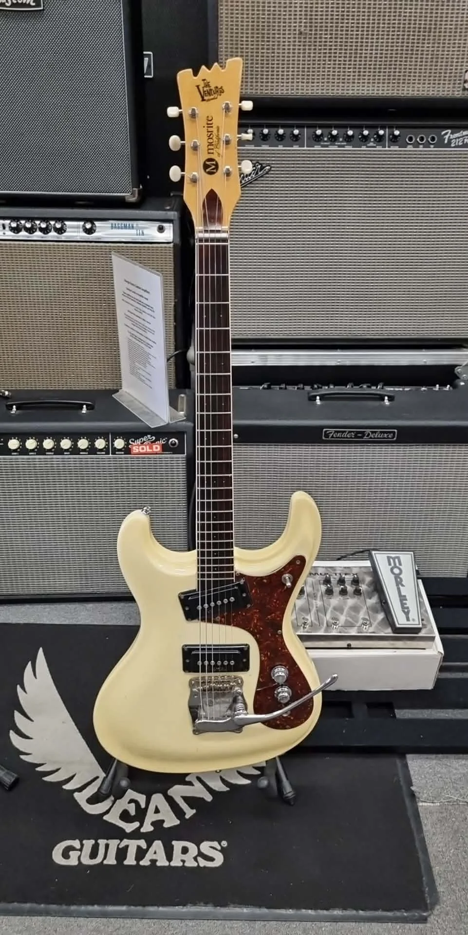 1960's MOSRITE The Ventures Electric Guitar - Vintage