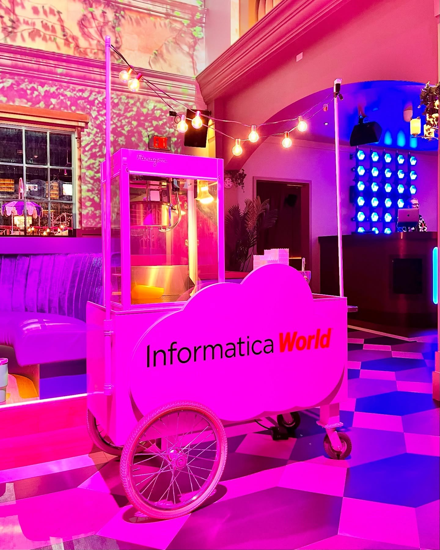 A popcorn snack by the dance floor is always a good move 🍿🕺
Venue: @swingersus 

#LasVegasEvents #VegasVibes #VegasPartyIdeas #PopcornCart #EventSnacks #VegasEventPlanner #PartyInspo #NuageMoments #WhimsicalEvents #SweetAndSavory #VegasVendors #Las