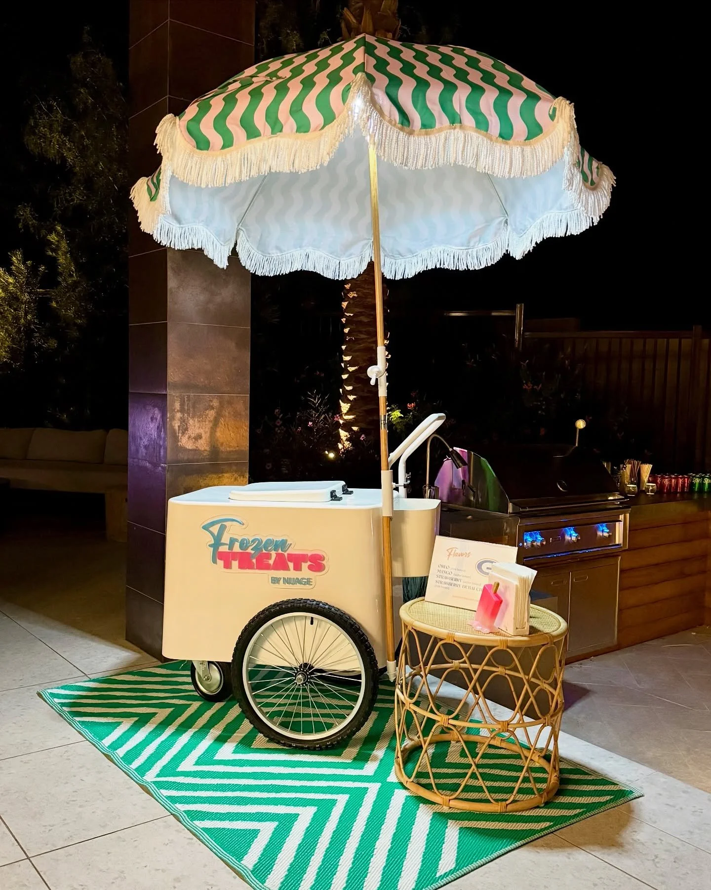 Cool treats for a seriously cool crew 💙🧡 Bishop Gorman freshmen celebrating Homecoming with the yummiest paletas, strawberry, mango, Oreo, and strawberry Dubai chocolate ✨