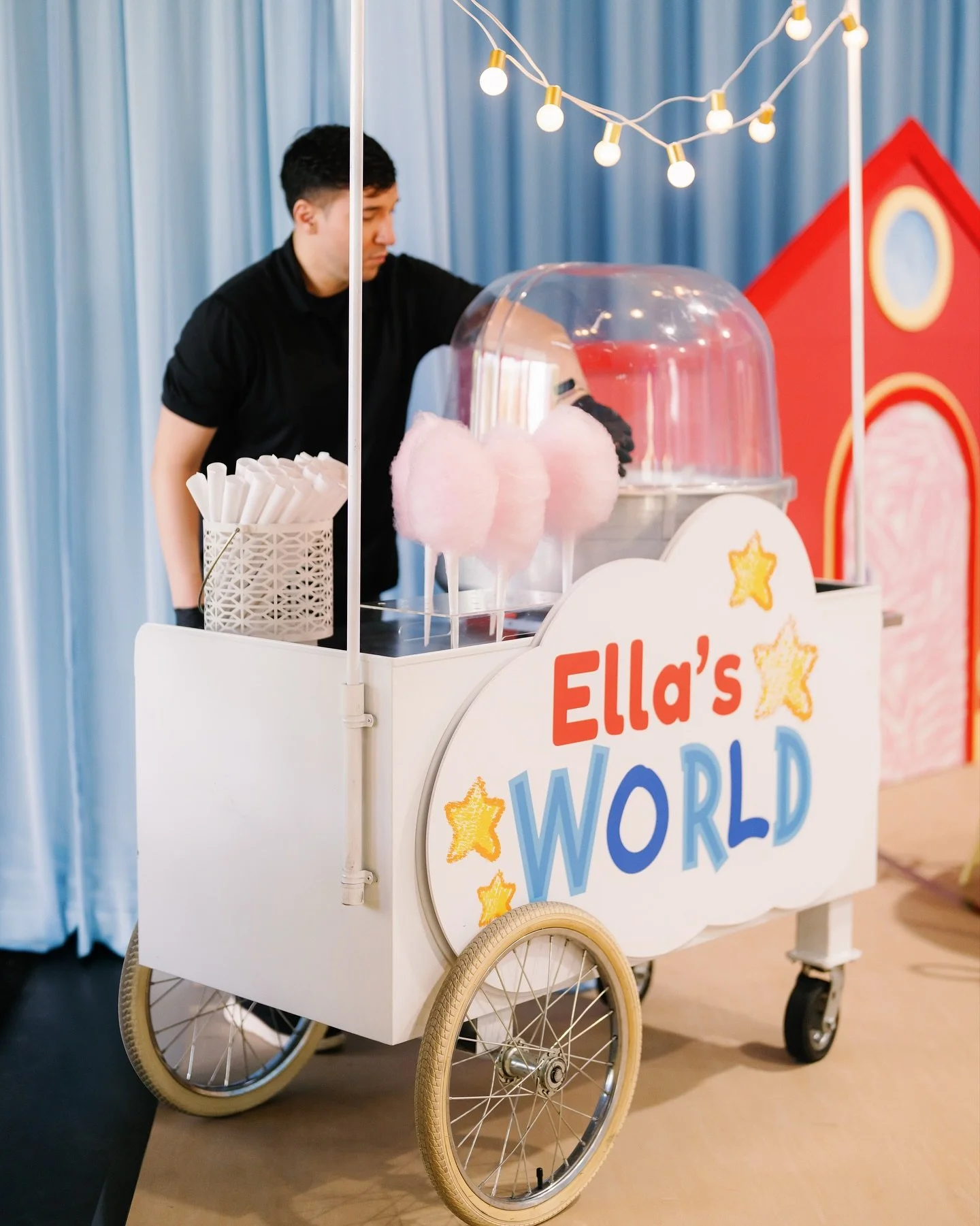 It&rsquo;s a beautiful day in Ella&rsquo;s World! 💕
From the bright colors to the sweetest details, everything was simply impeccable!

PLANNER &amp; DESIGNER:&nbsp;@ashleycreative PHOTO:&nbsp;@chernogorovphotography FLORAL:&nbsp;@saralunnfloral CUST