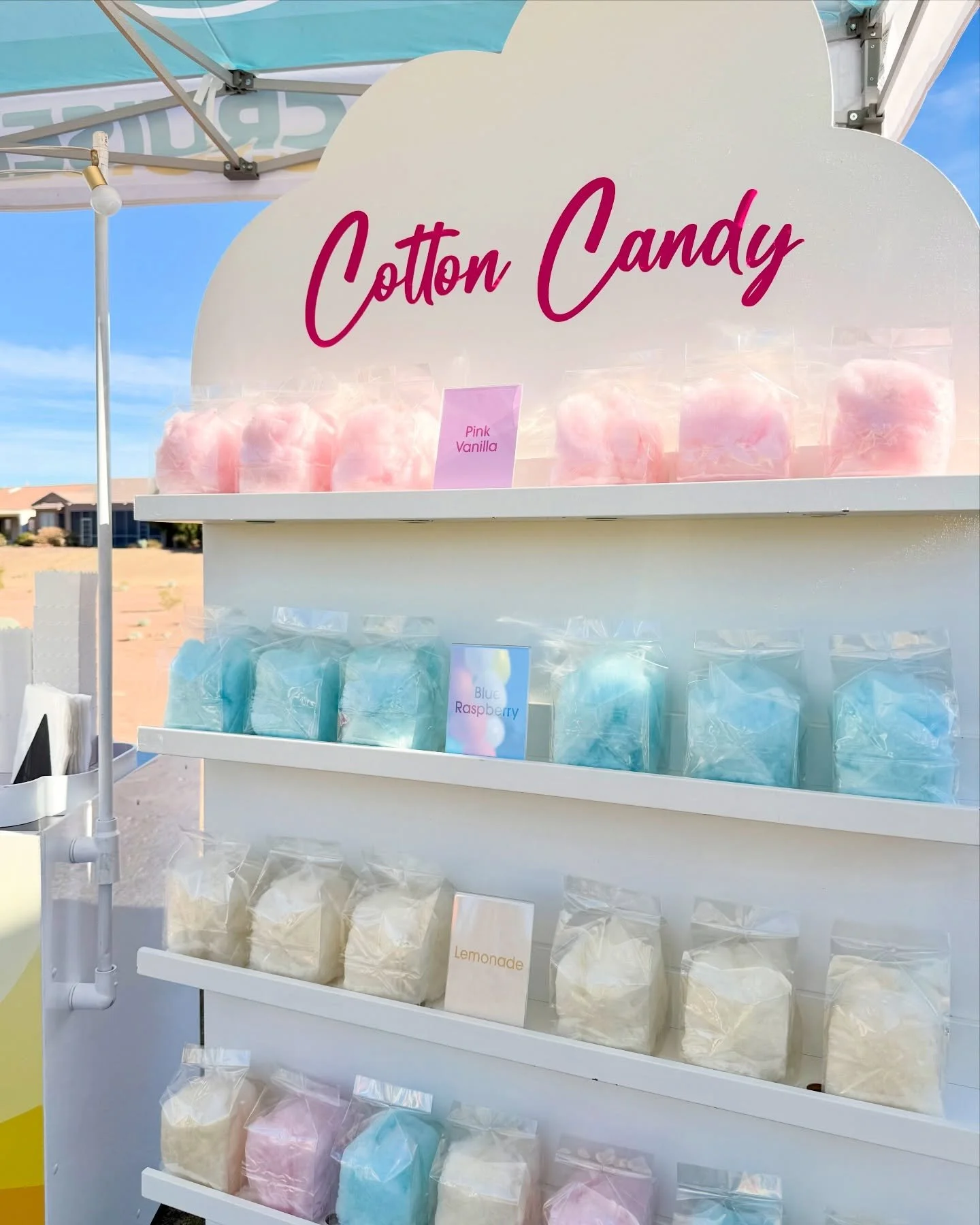 Back when Sun Cruiser sponsored the golf tournament, and we were right on the first hole making sure contestants started with the right fuel, Nuage popcorn and cotton candy, of course! ⛳🍿🍭 

#GolfWithAGoody #NuageEvents #SunCruiser #PopcornLasVegas