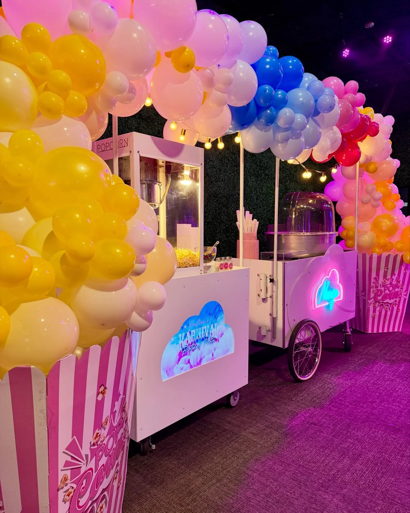 Celebrations are our specialty ✨
A cotton candy + popcorn combo is always a winning idea, especially when paired with a cotton candy wall to welcome guests as they arrive.
When you book us, we make it seamless, beautiful, and totally stress-free✨

Ev