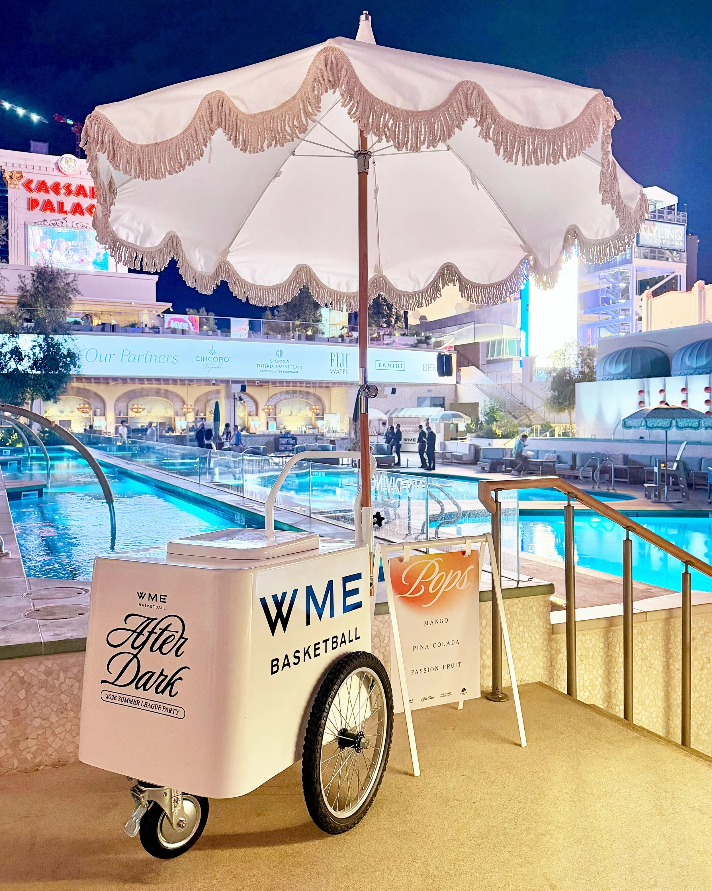 A huge thank you to @wmebasketball for having us at their After Dark Summer League Party at Omnia Dayclub!

We served handcrafted Mango, Passion Fruit, and Pi&ntilde;a Colada popsicles in branded sleeves to keep guests cool all night long.

To tie ev