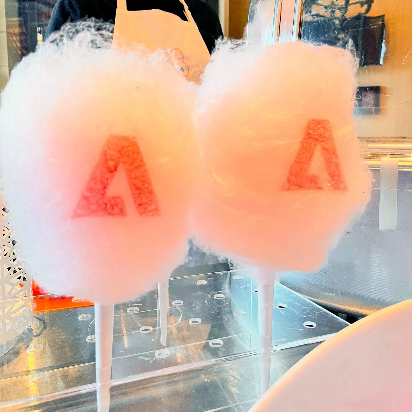 BRANDING &amp; CUSTOMIZATION: TURNING DESSERT CARTS INTO BRANDED MOMENTS