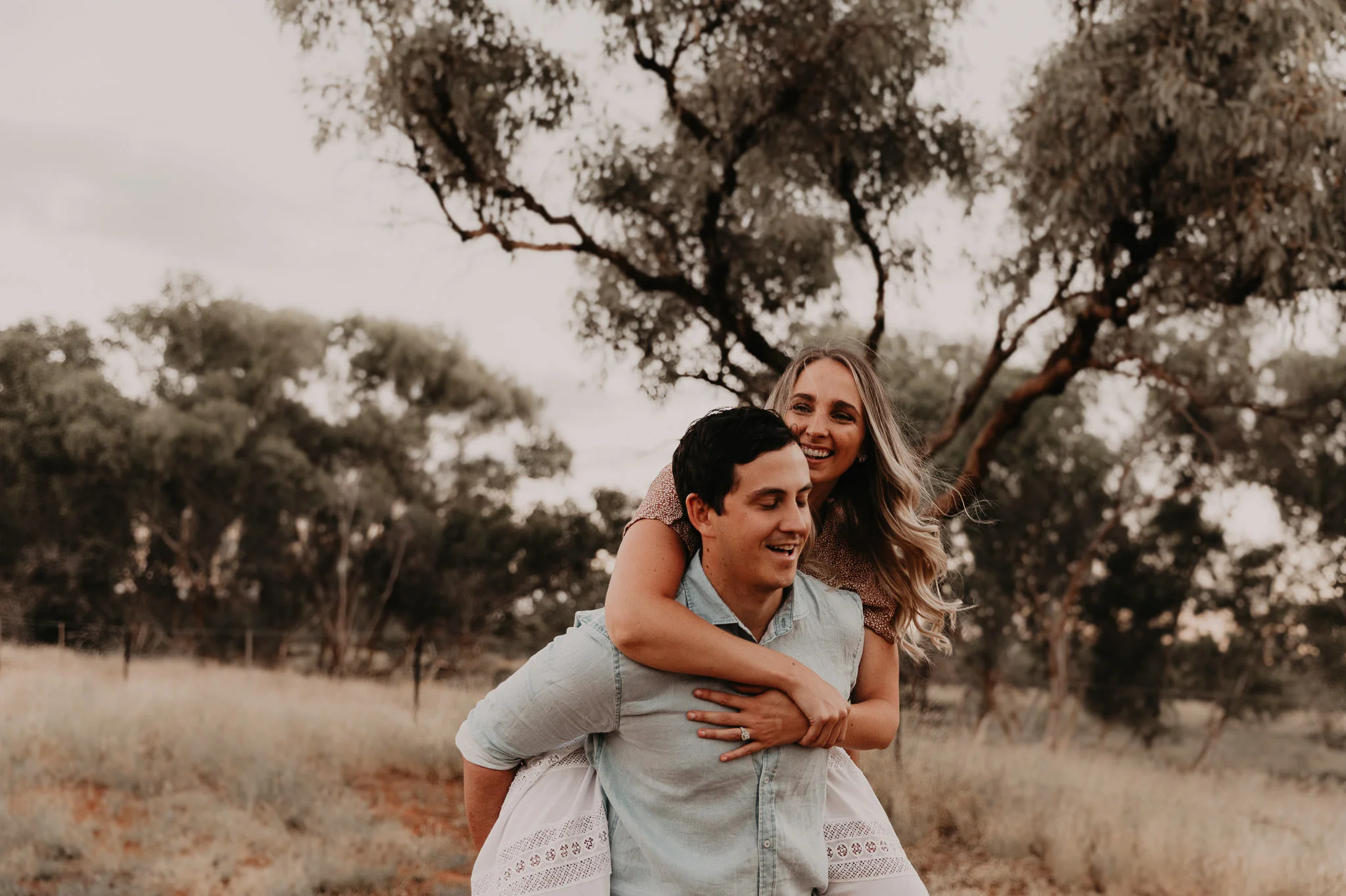 outdoor-couple-session-mount-isa4.jpg