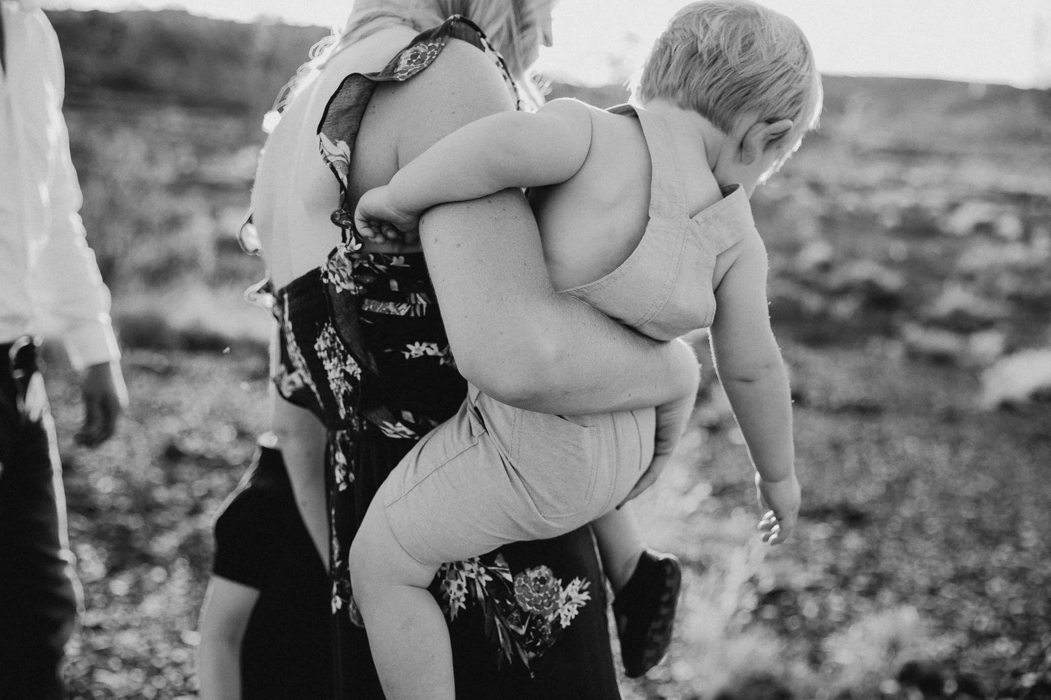 outdoor-family-session-mount-isa7.jpg