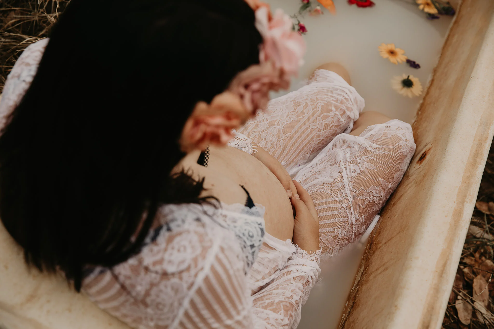 maternity-milk-bath-session-mount-isa2.jpg
