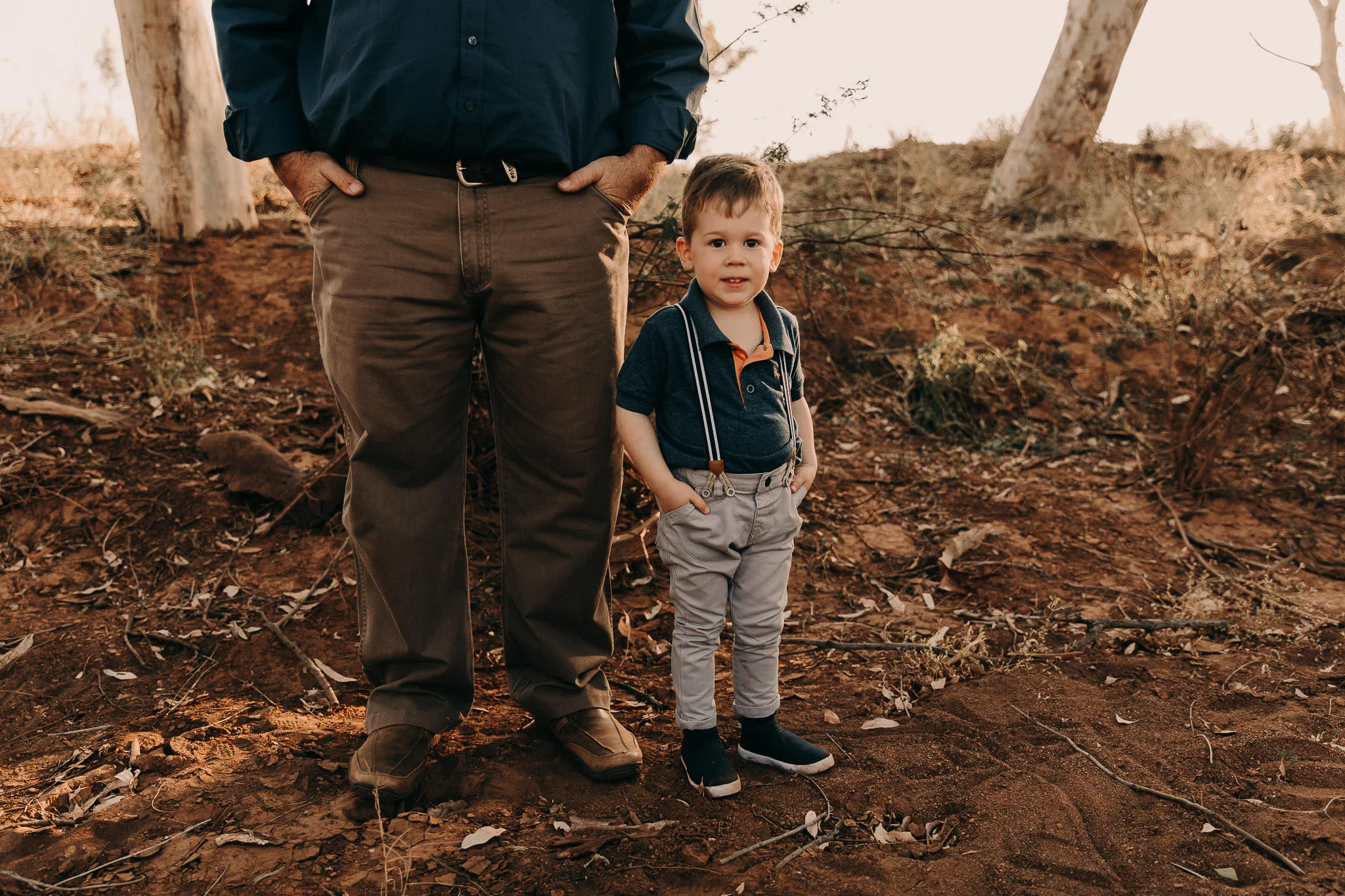 outdoor-family-session-mount-isa-220.jpg