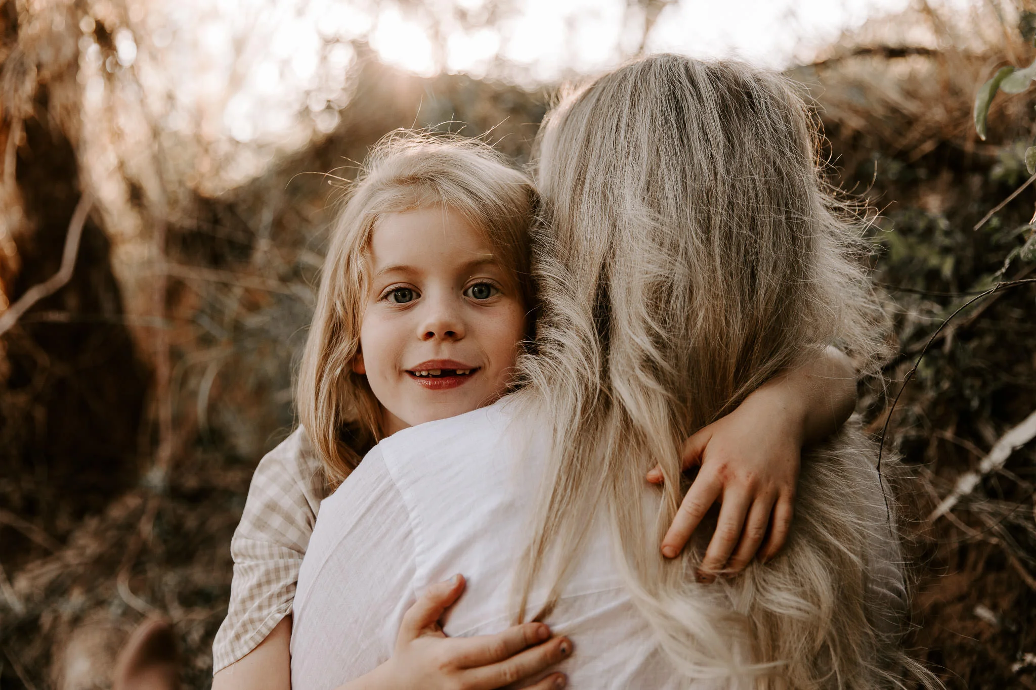 outdoor-motherhood-session-mount-isa19.jpg