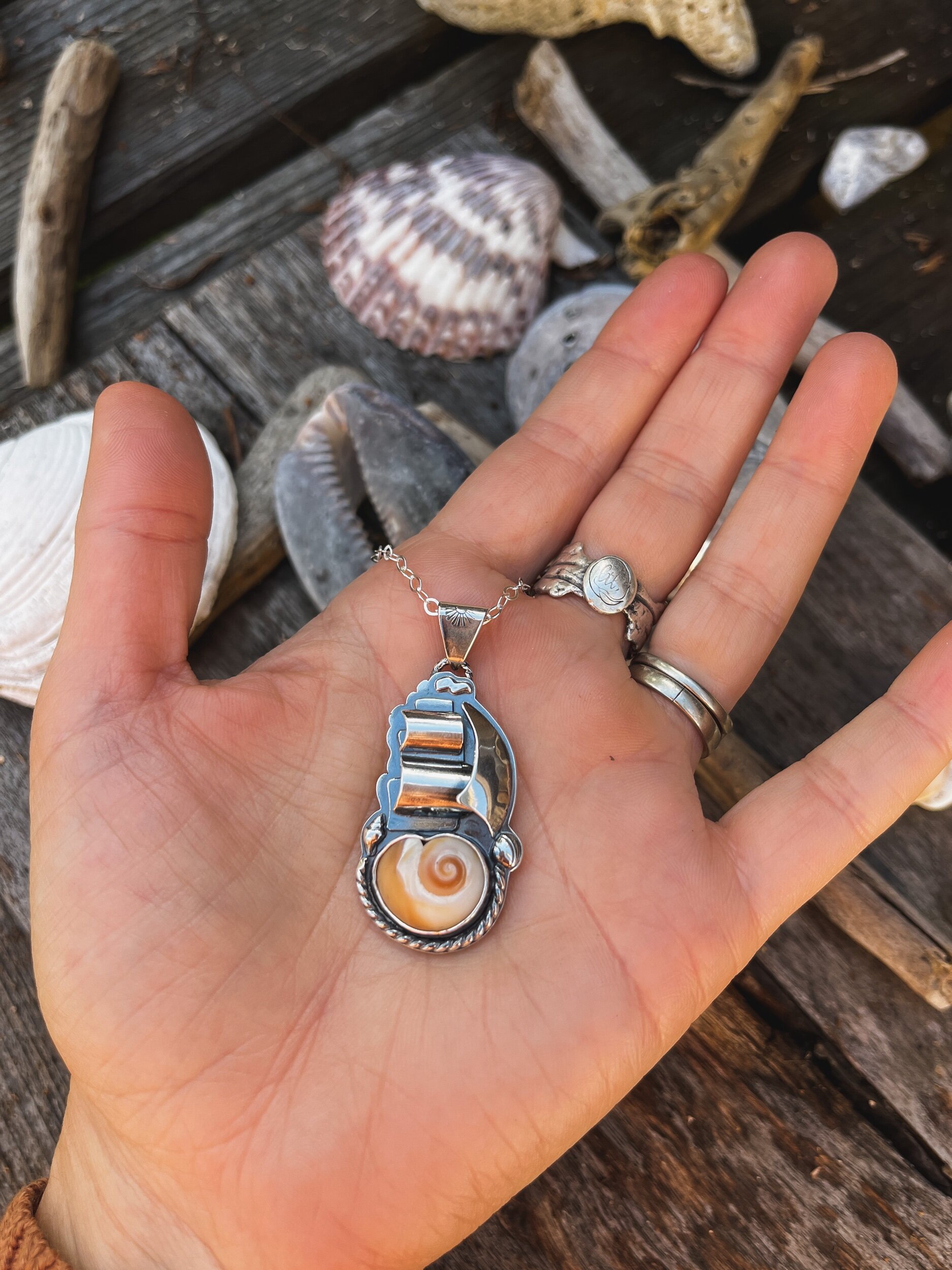 733CE4ED-57AF-409A-8781-B1D248F70F8D