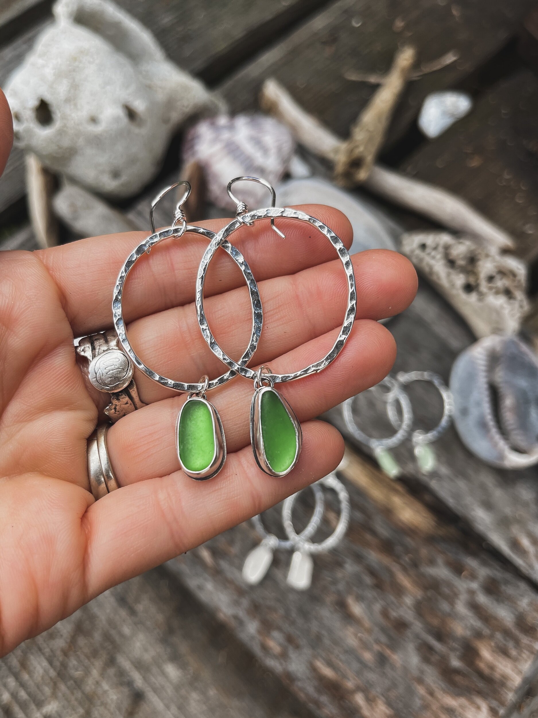 D1C33B24-97E8-416F-8D50-F707EA073D63