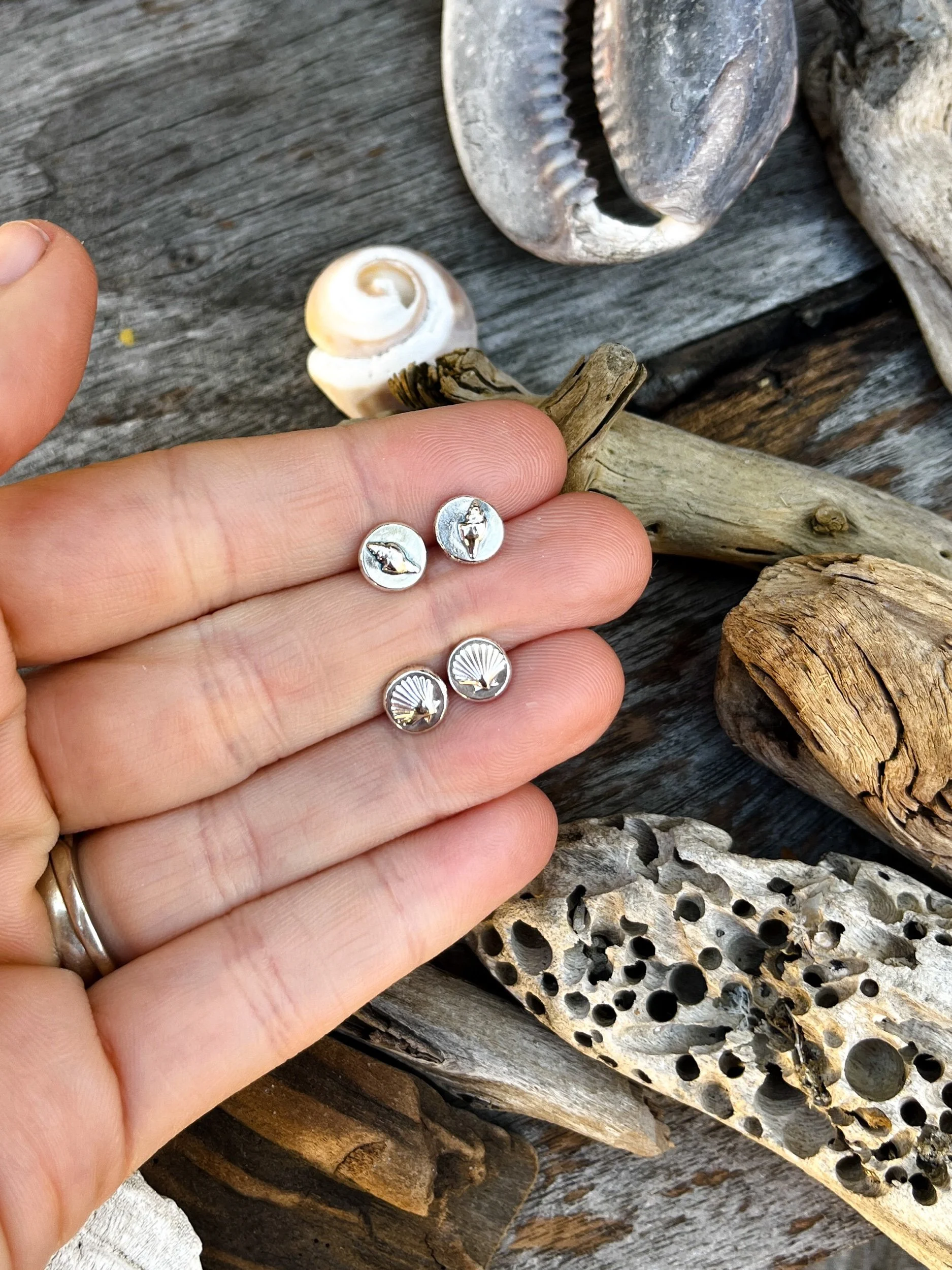 2B43741A-123C-4DE5-9347-8718EFD5E5A4