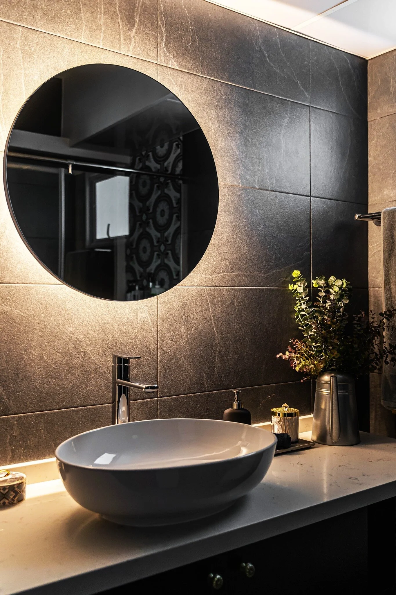 Luxury bathroom resale design