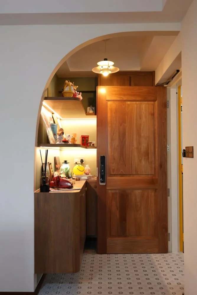 589C Montreal Dr – 5 Bedroom Interior Design – Entrance 02 – Nostalgic Eclectic