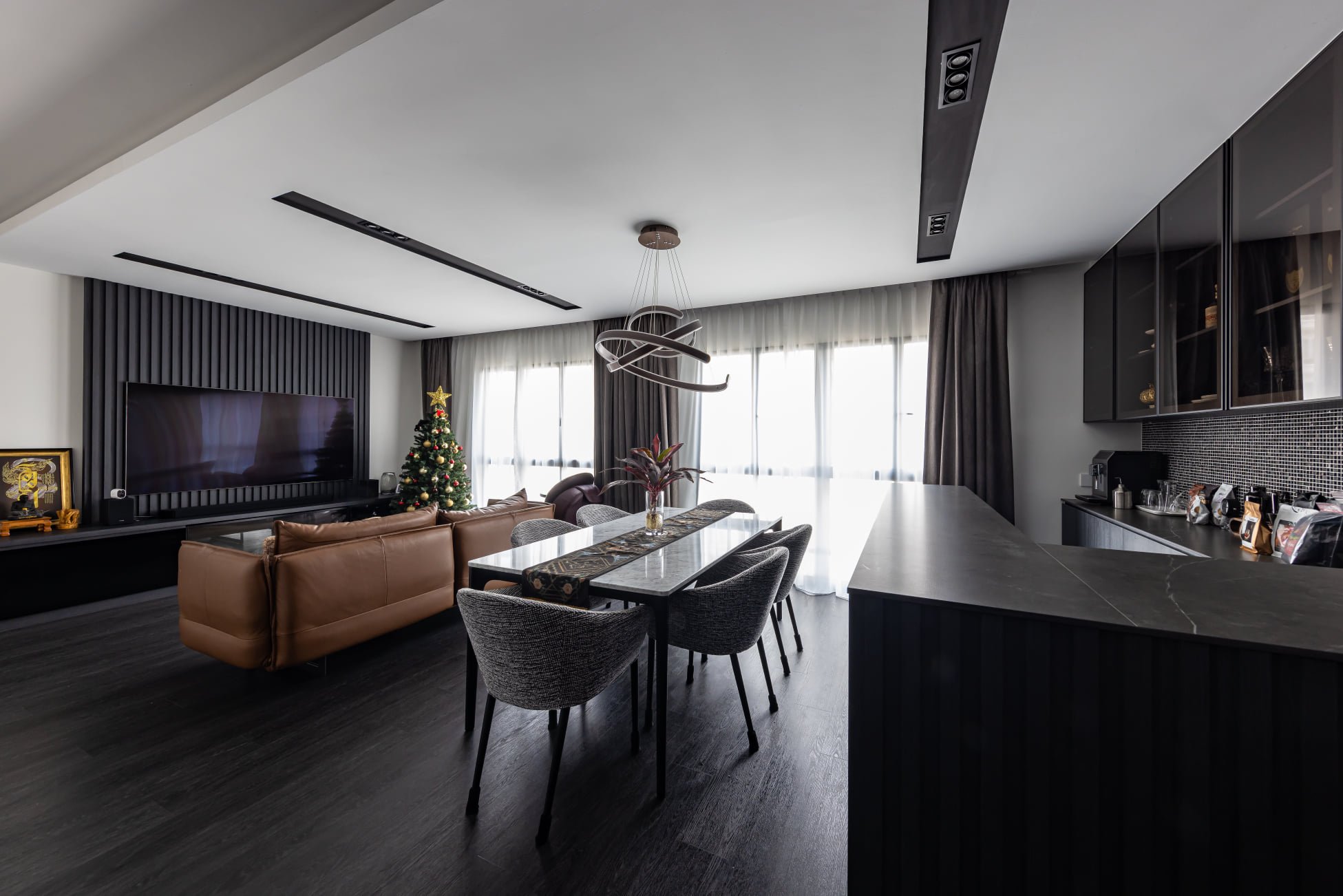 Monochrome luxury living room design