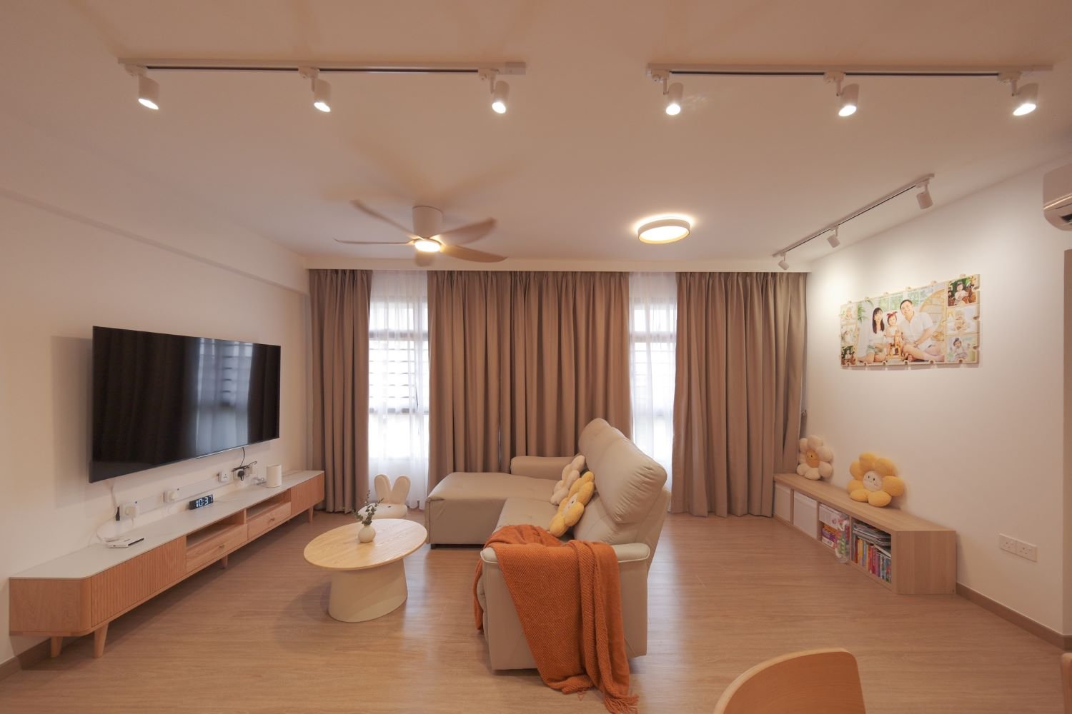 482B Yishun Ave 6 – 5-Bedroom HDB BTO Open Living Room Interior Design
