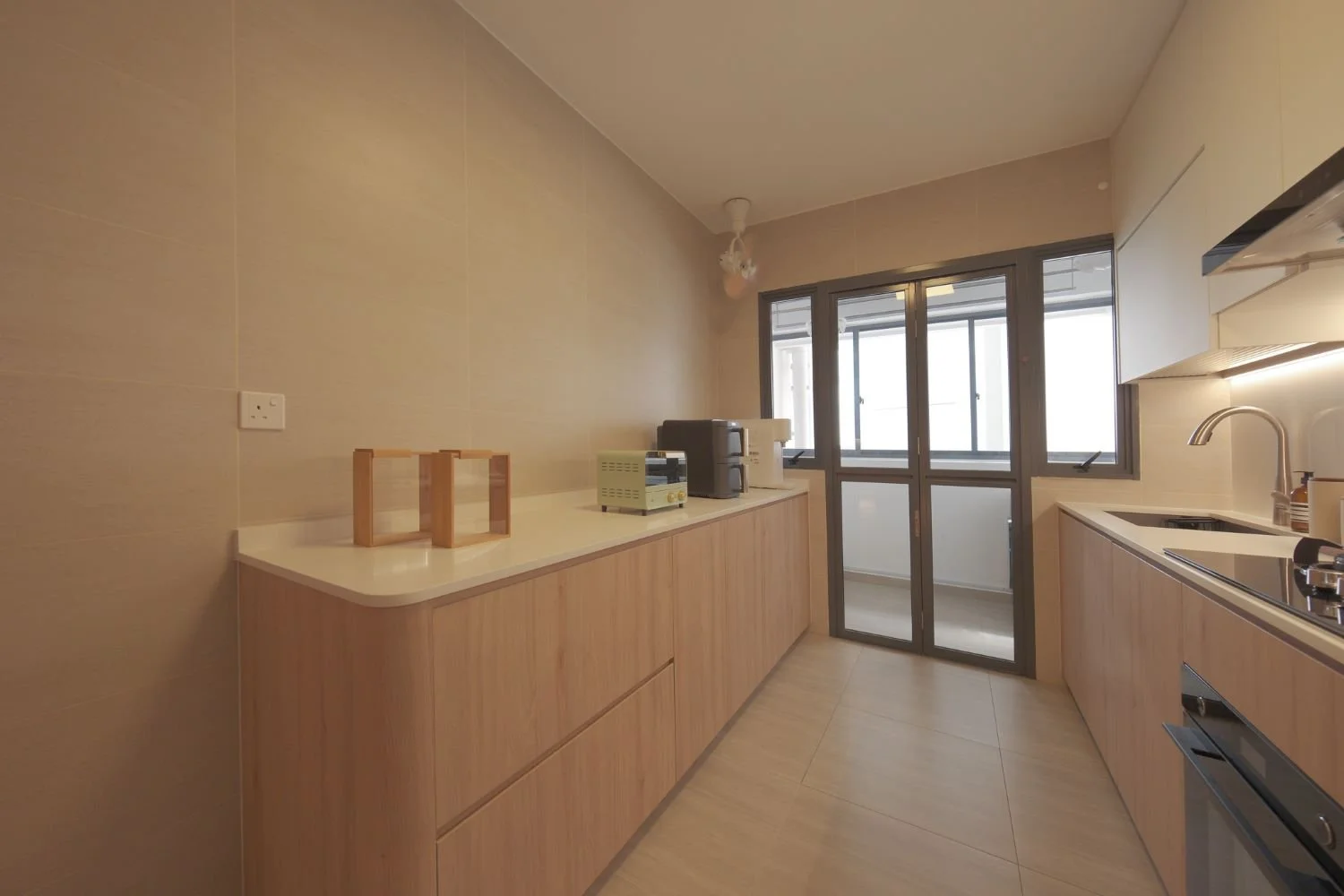 Warm Minimalist Kitchen Counter Interior Design – 5-Bedroom HDB BTO_2
