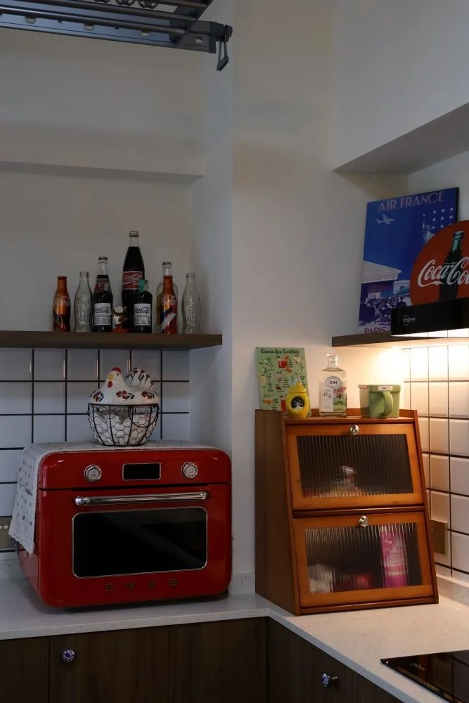 589C Montreal Dr – 5 Bedroom Interior Design – Kitchen 03