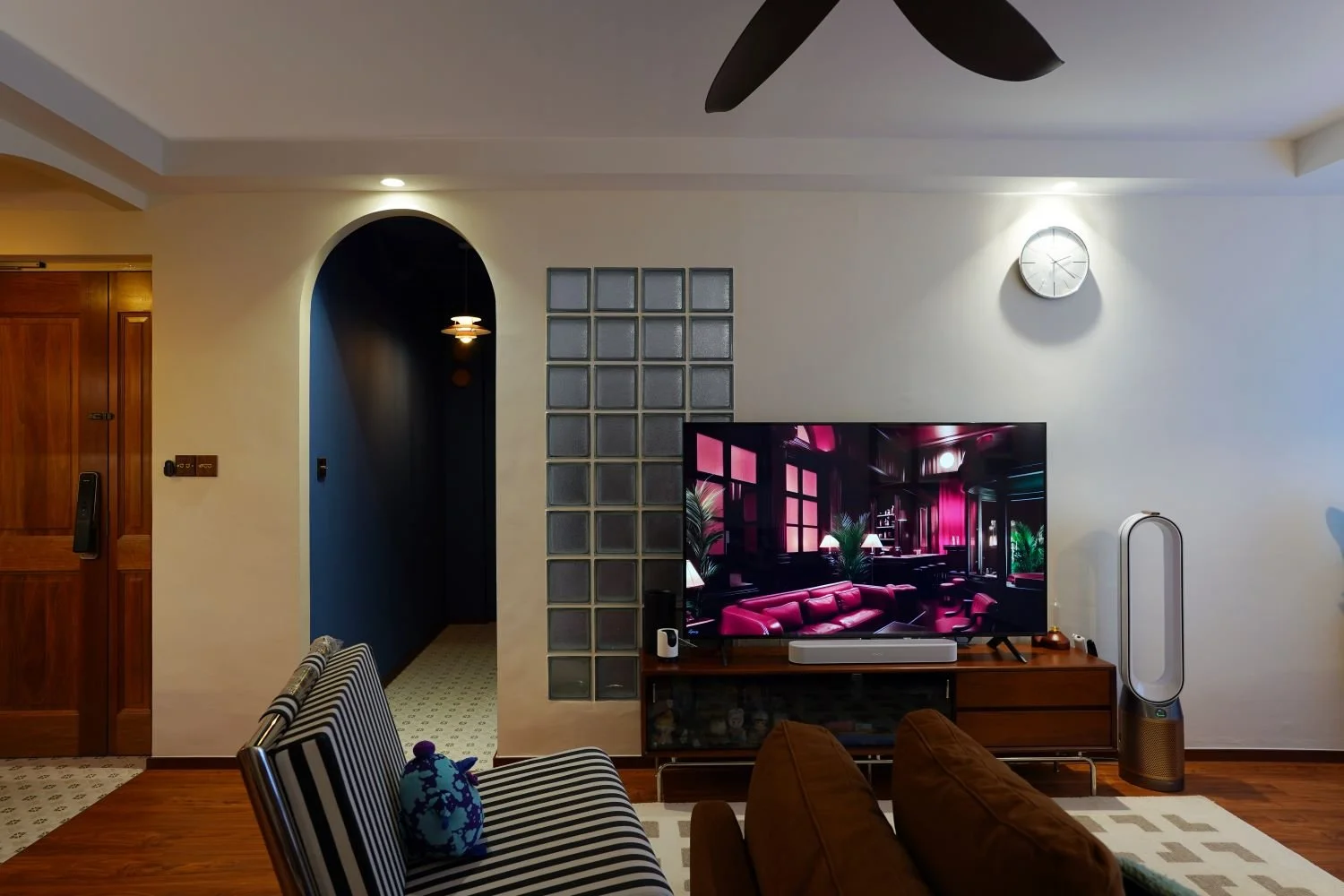 Retro living room — 589C Montreal Dr interior design
