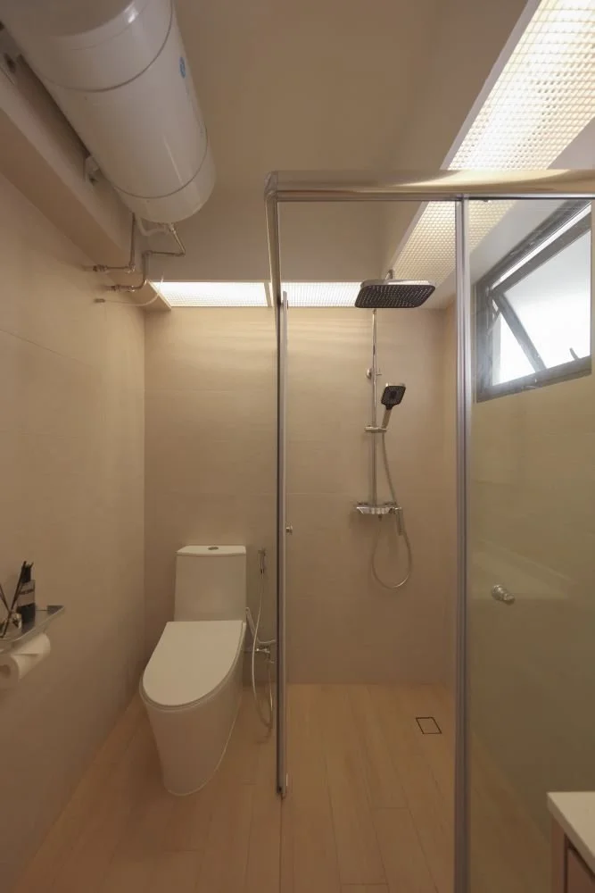 Minimalist Shower Area Interior Design at 482B Yishun Ave 6