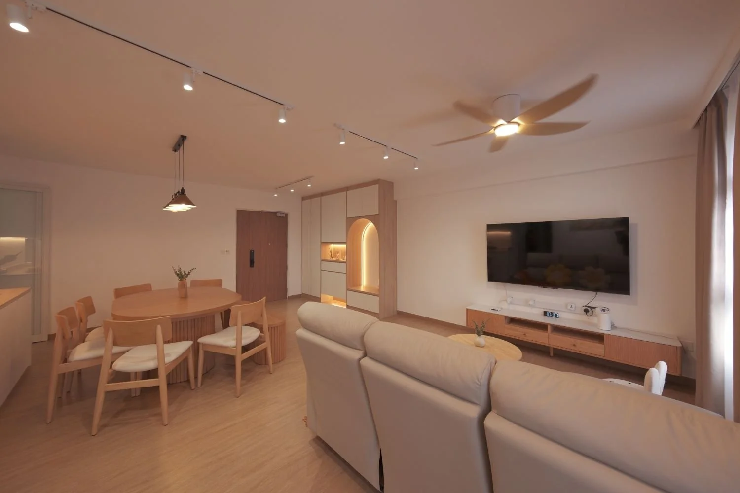 5-Bedroom HDB BTO Living and Dining Interior Design – 482B Yishun Ave 6