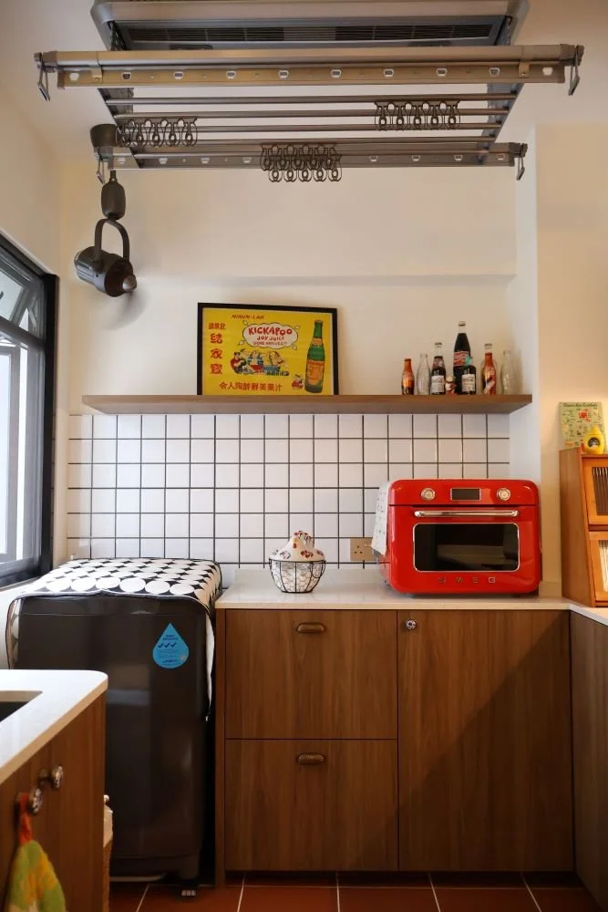 589C Montreal Dr – 5 Bedroom Interior Design – Kitchen 04 – Retro Pop