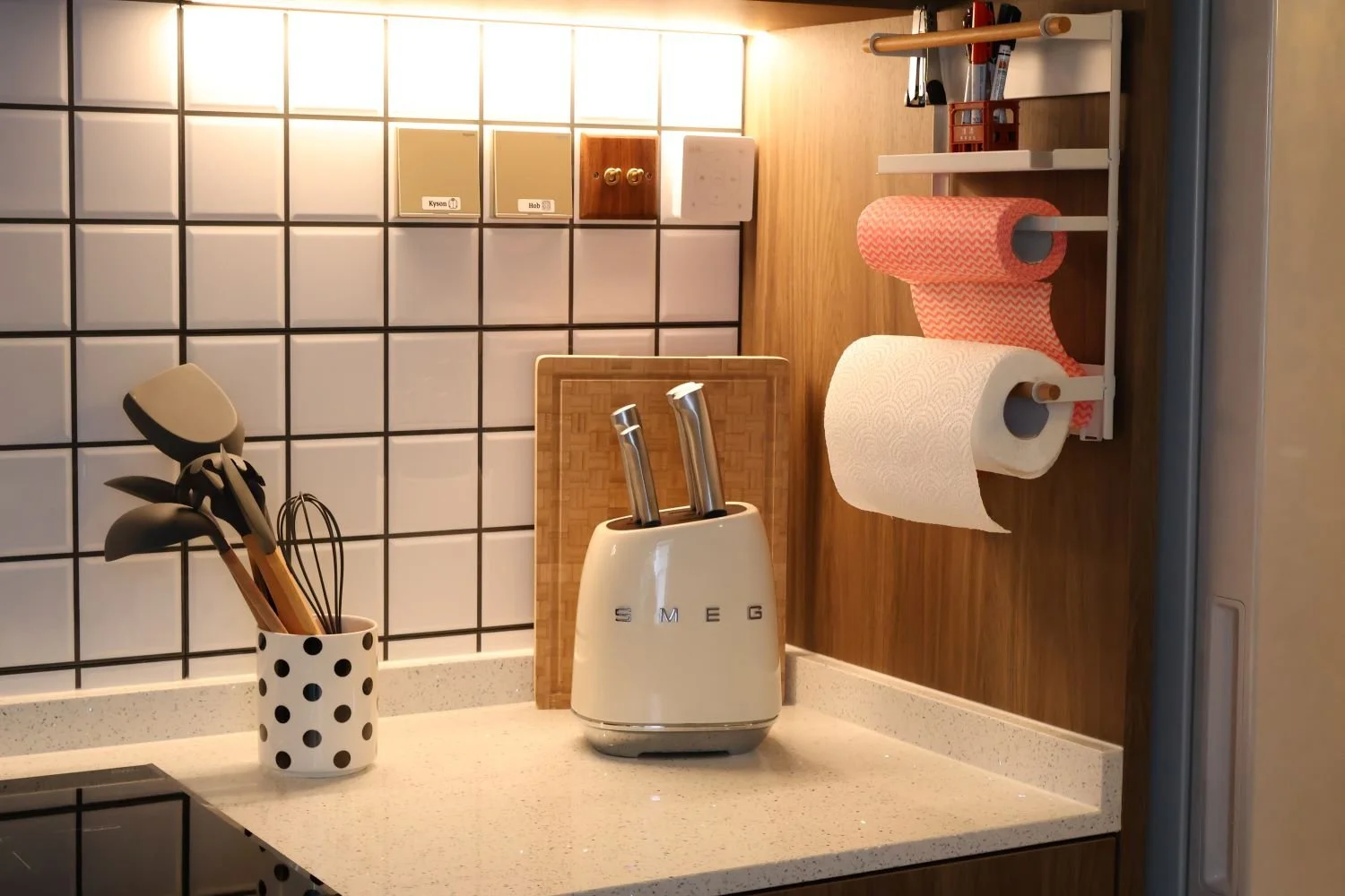 589C Montreal Dr – 5 Bedroom Interior Design – Kitchen Detail 02 – Mid-Century Modern