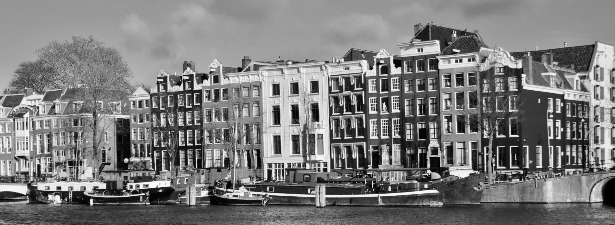 HR Hands Amsterdam 4.jpeg