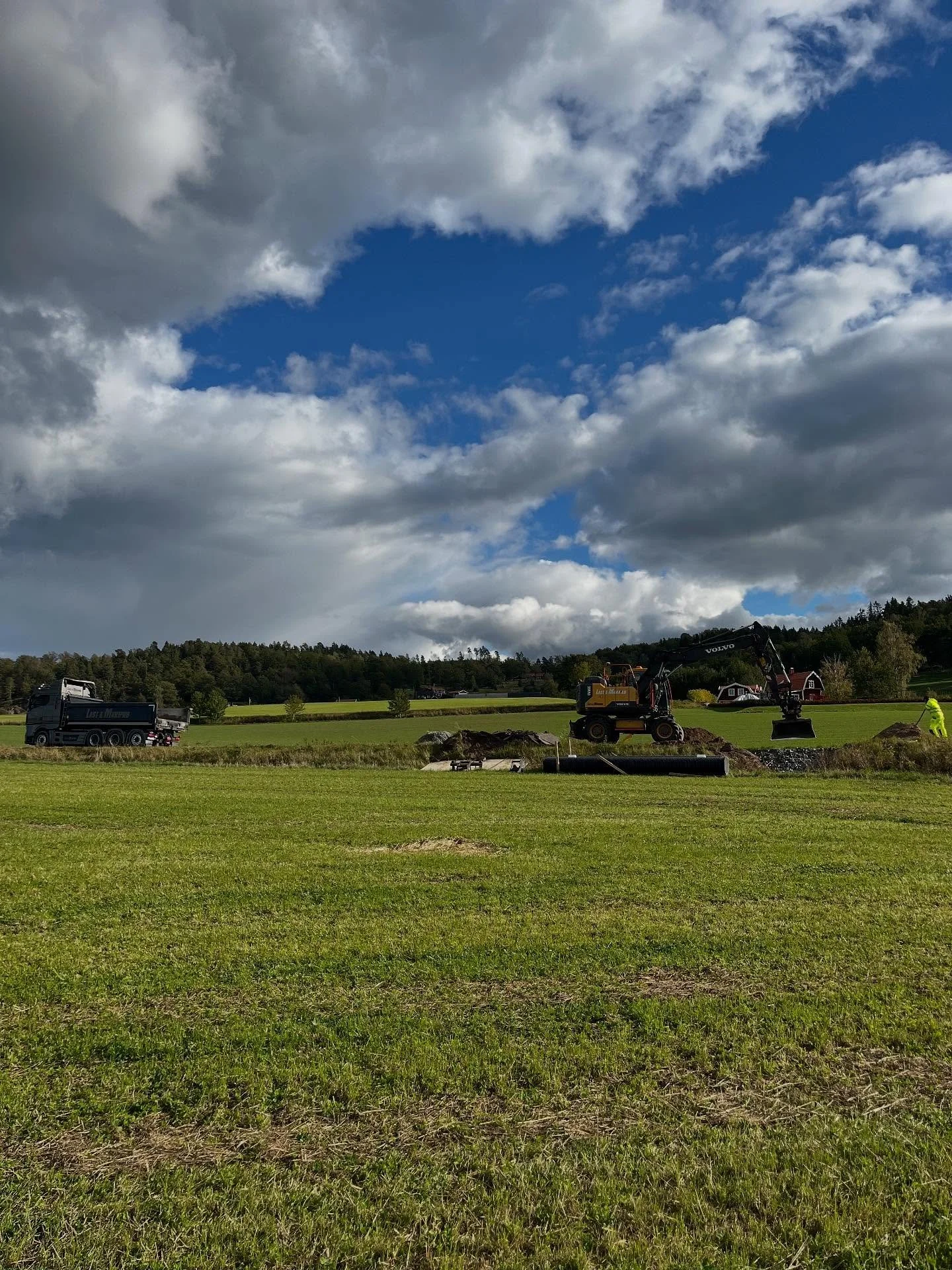 Byte av v&auml;gtrummor p&aring; v&auml;g 989 i Sk&auml;rstad