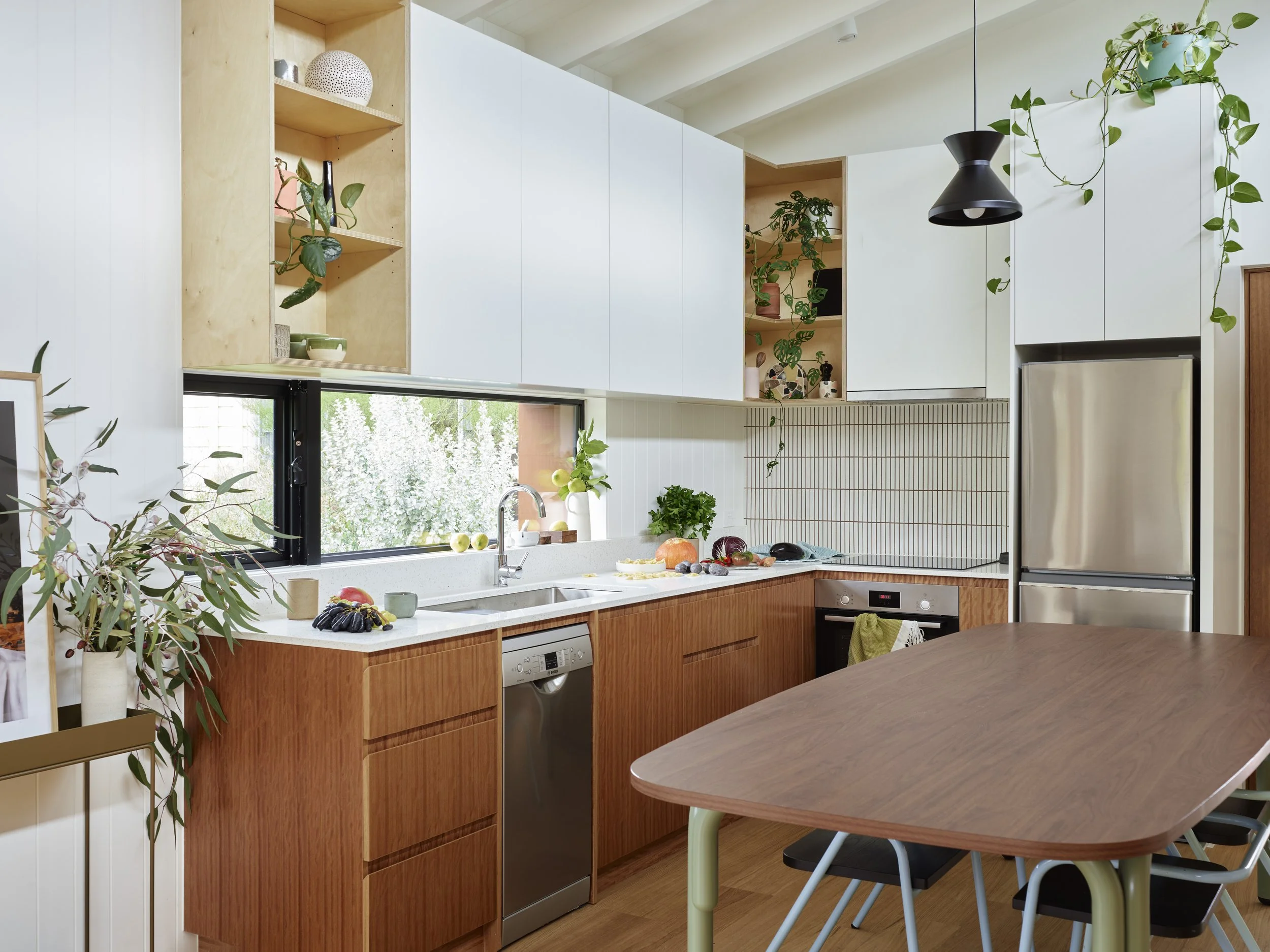 Kitchen02.jpg