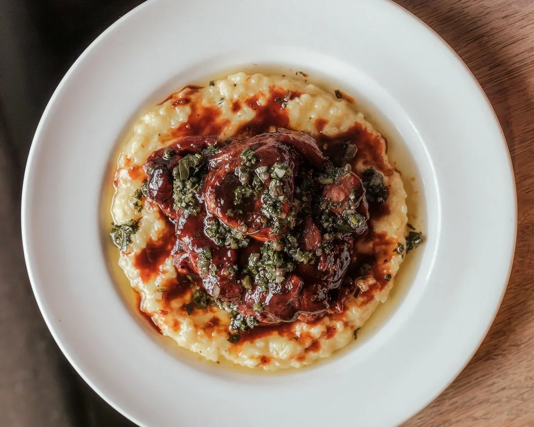 A few plates you could&rsquo;ve eaten this weekend at the pub.

Veal Ossobucco, Risotto Milanese, Gremolata - the Veal coming from @ampneybrookfarm 

Pain Au Chocolat Bread &amp; Butter Pudding, Brandy Custard - absolute winner this one!