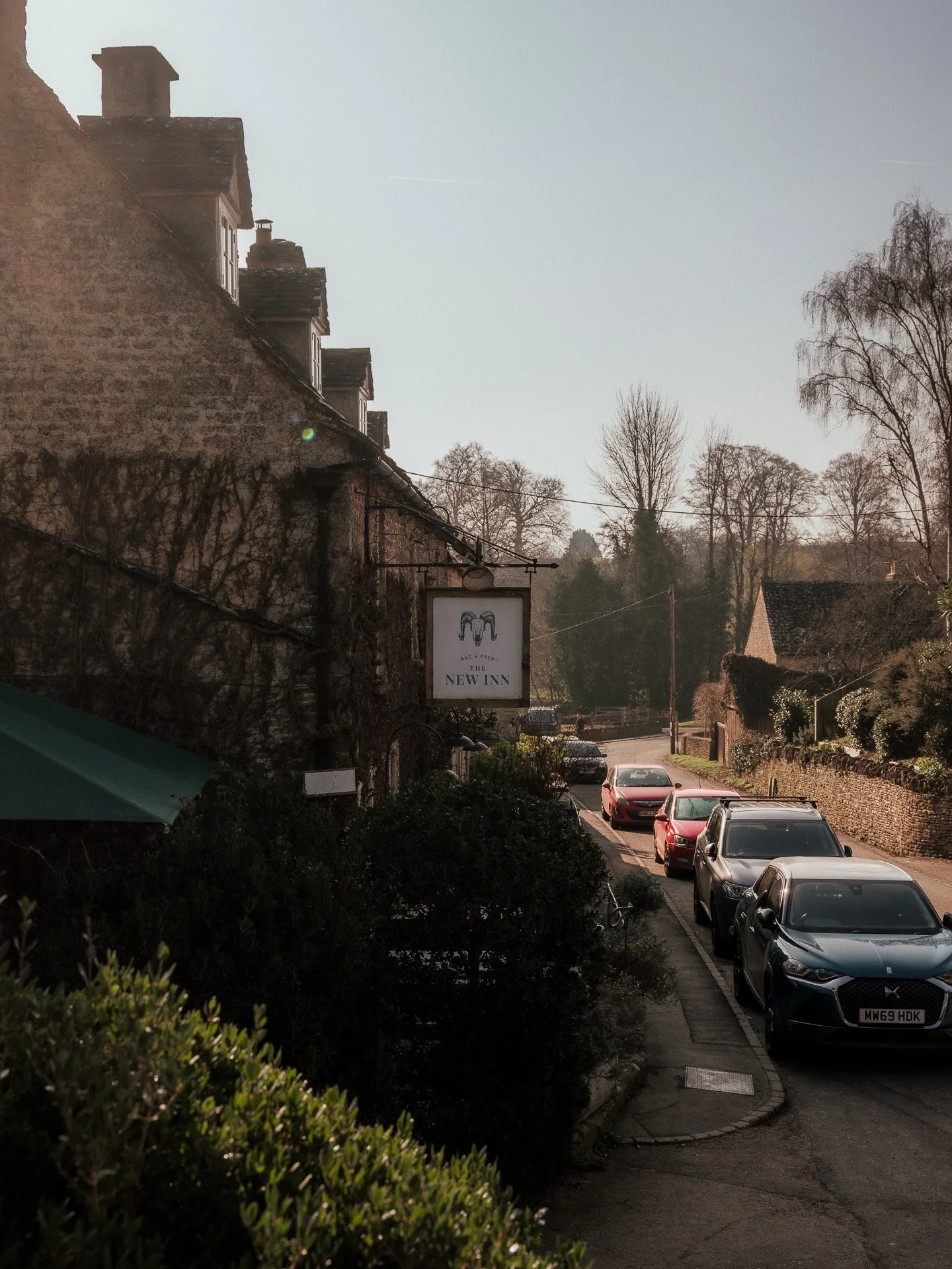 Mornings like this make it all worth it, the signs of Summer are there and it&rsquo;s creeping up. To top it off our weekly wine delivery and a great helping of @valdellovodocg Prosecco. 

What a beautiful morning.